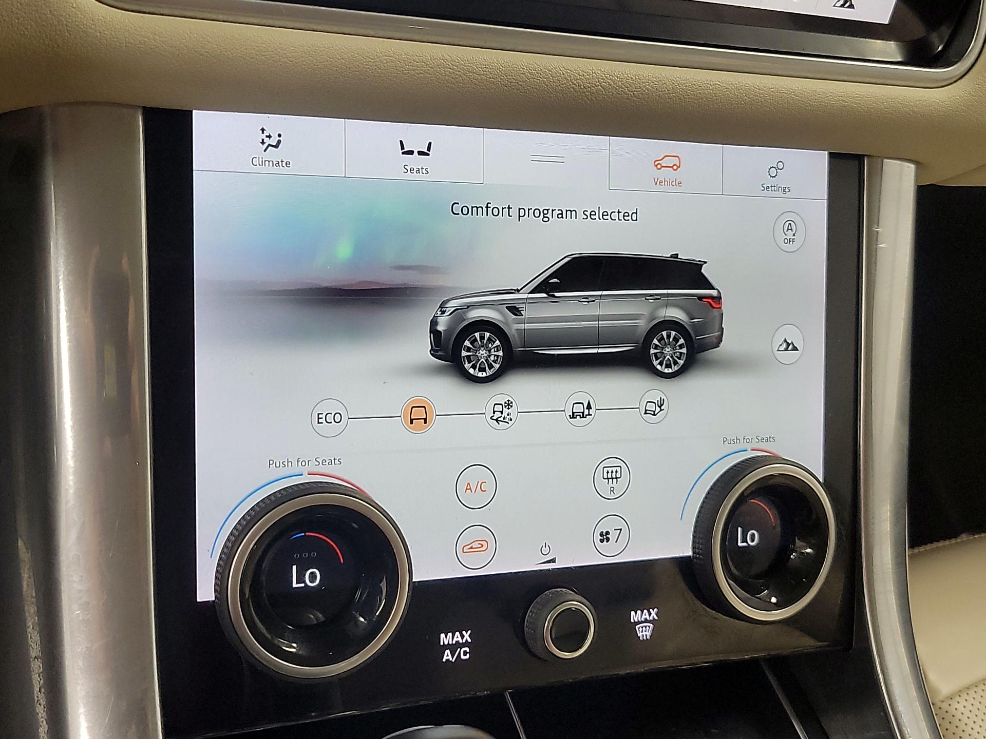 Thumbnail: 2020 Land Rover Range Rover Sport - 15