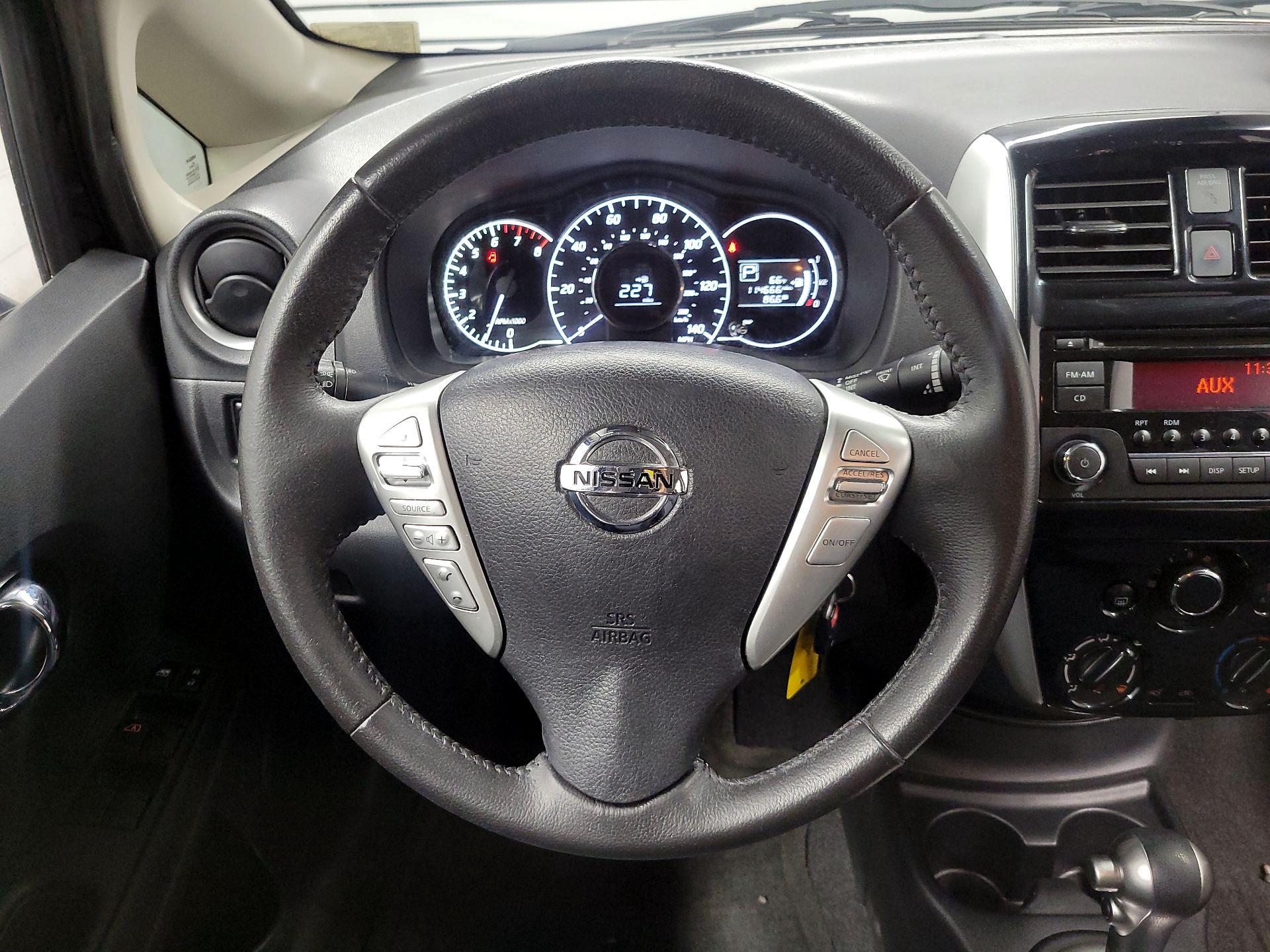 Thumbnail: 2015 Nissan Versa Note - 10