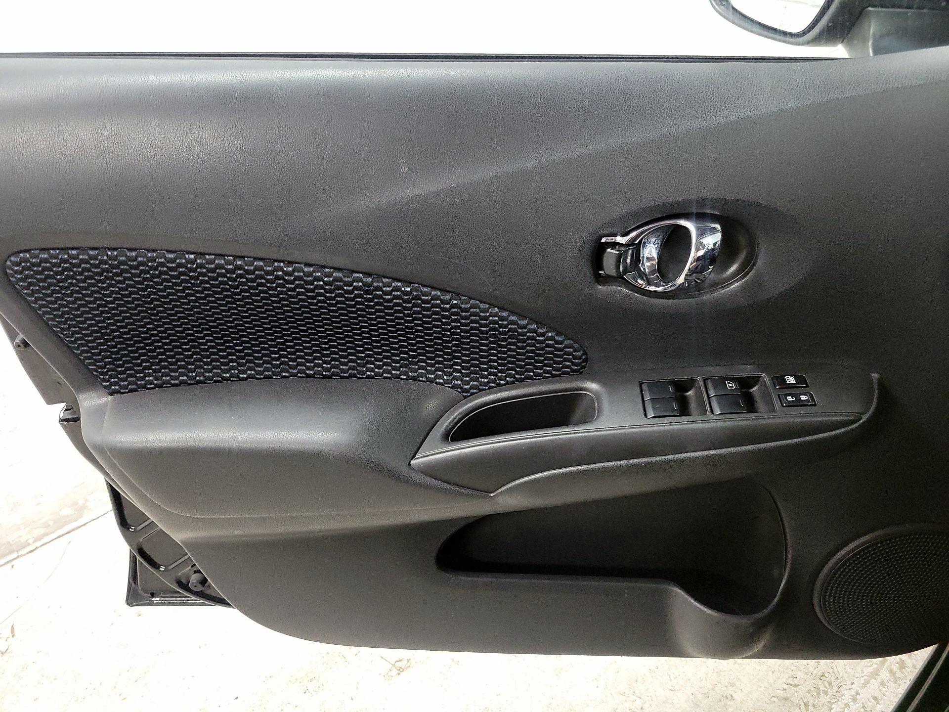 Thumbnail: 2015 Nissan Versa Note - 12