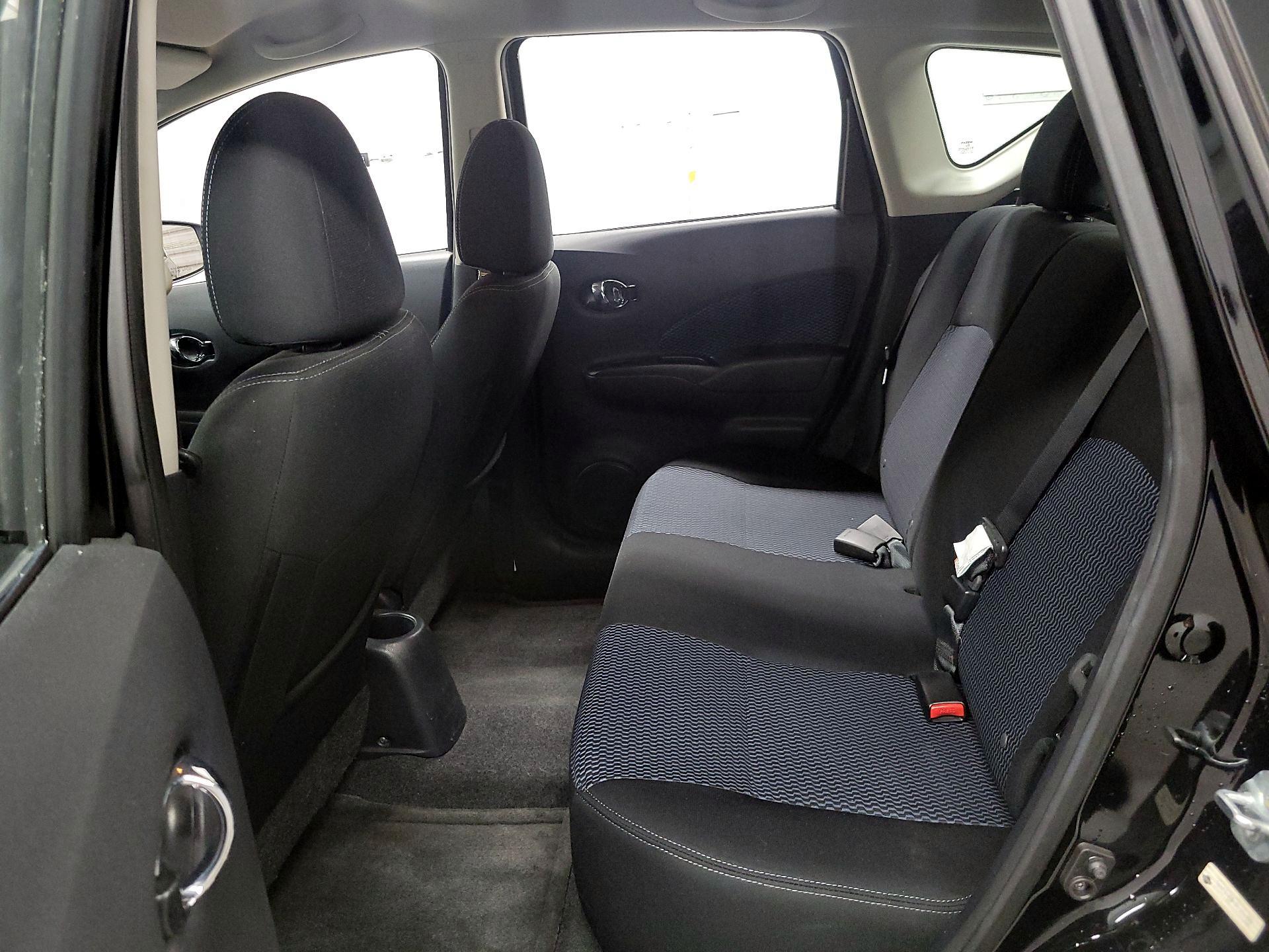 Thumbnail: 2015 Nissan Versa Note - 18