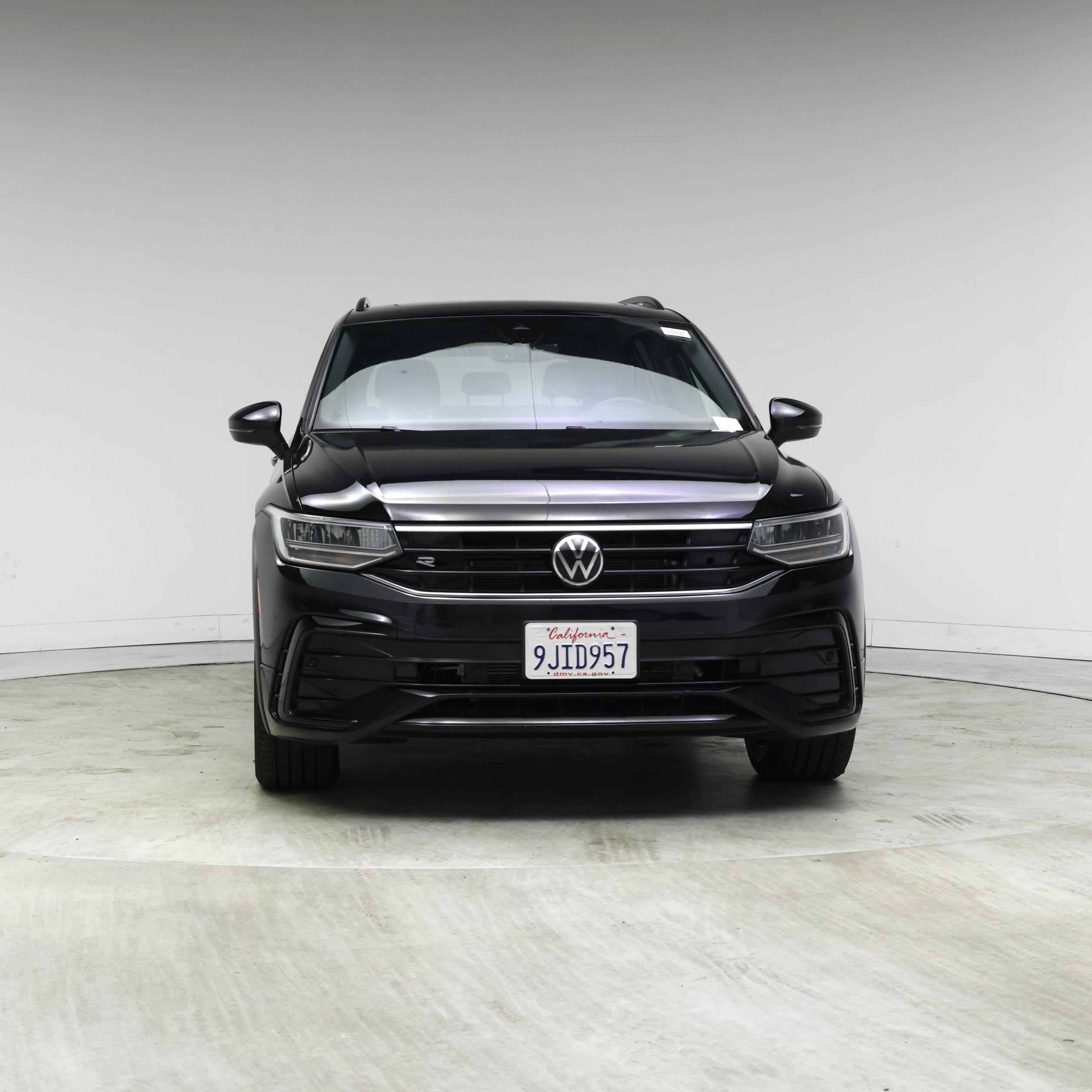 Thumbnail: 2023 Volkswagen Tiguan - 5