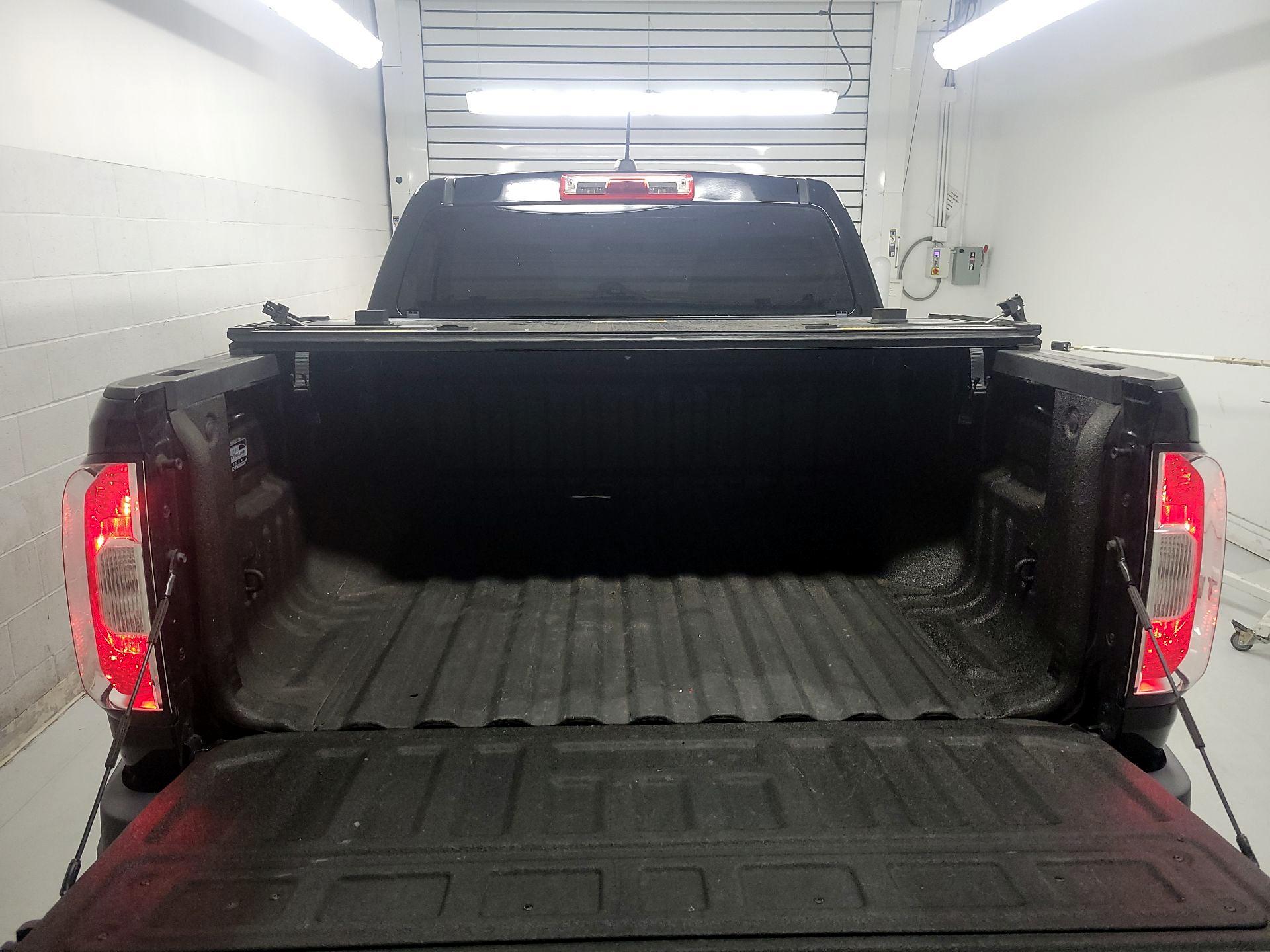 Thumbnail: 2021 GMC Canyon - 18