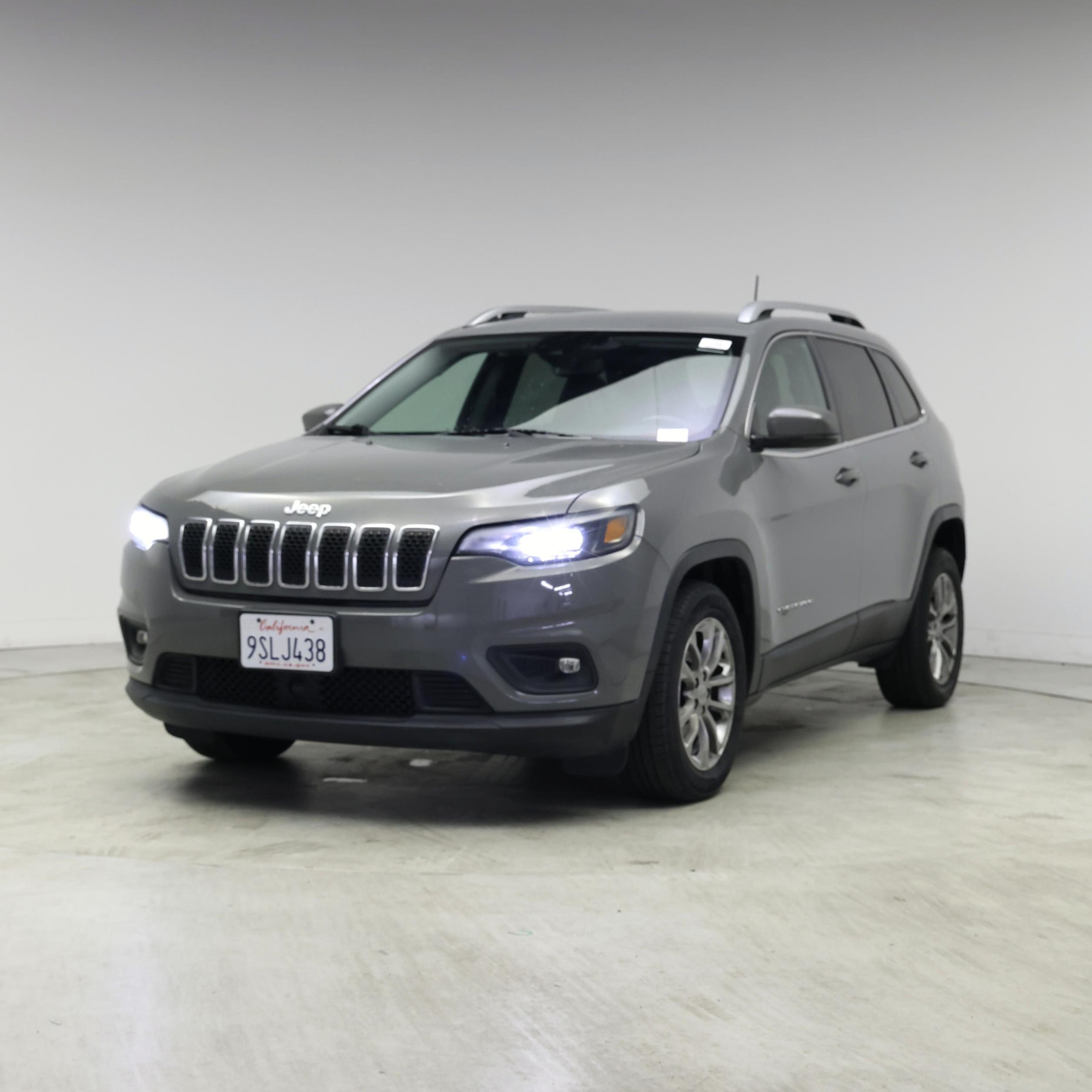 Thumbnail: 2021 Jeep Cherokee - 4