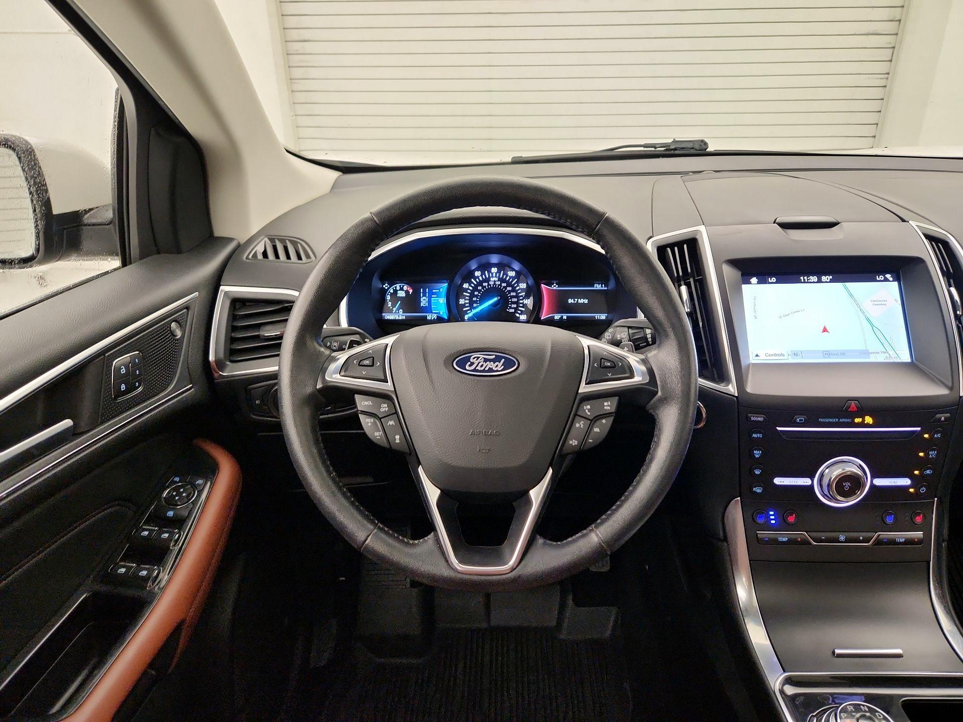Thumbnail: 2019 Ford Edge - 10