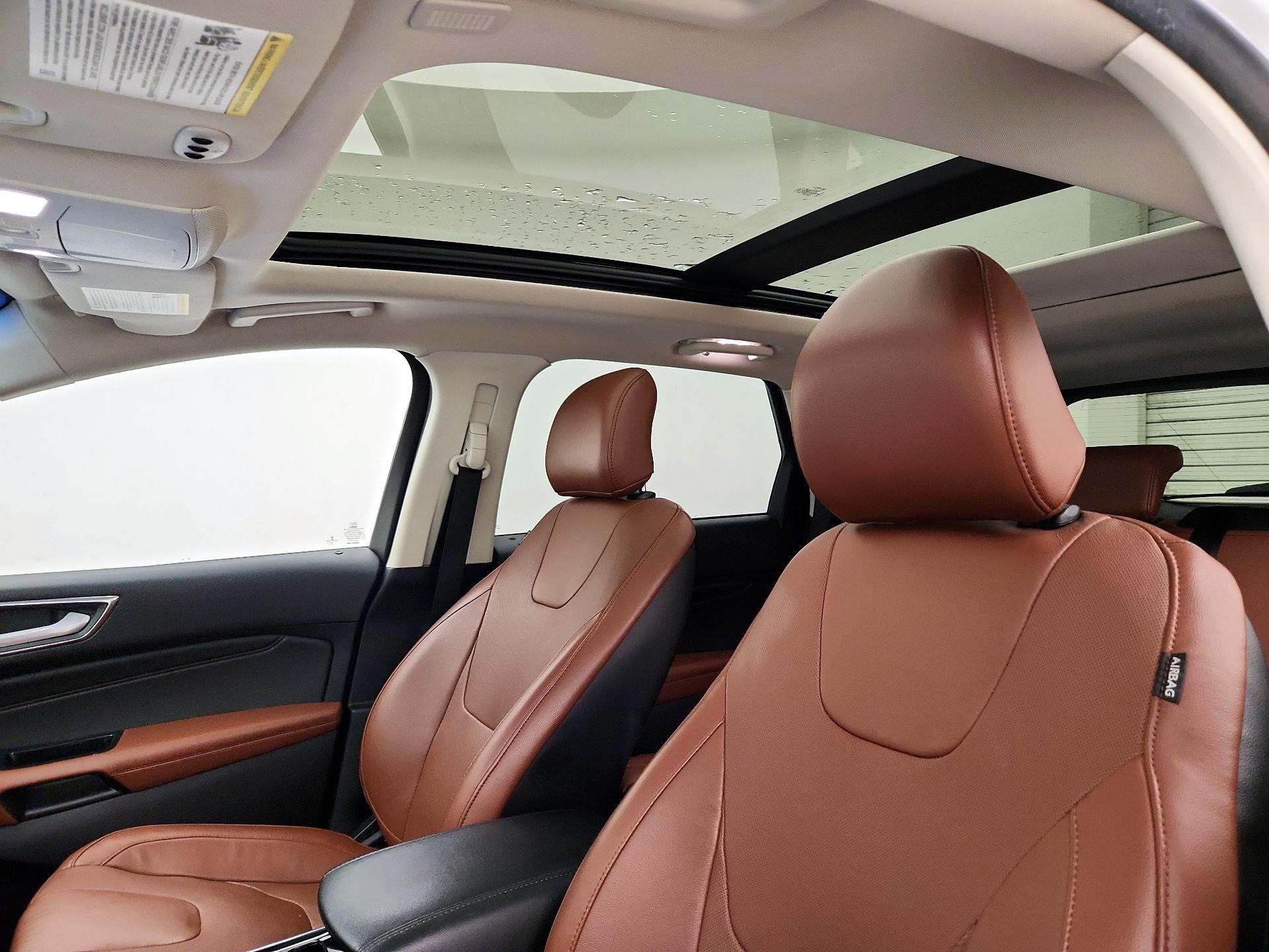 Thumbnail: 2019 Ford Edge - 20