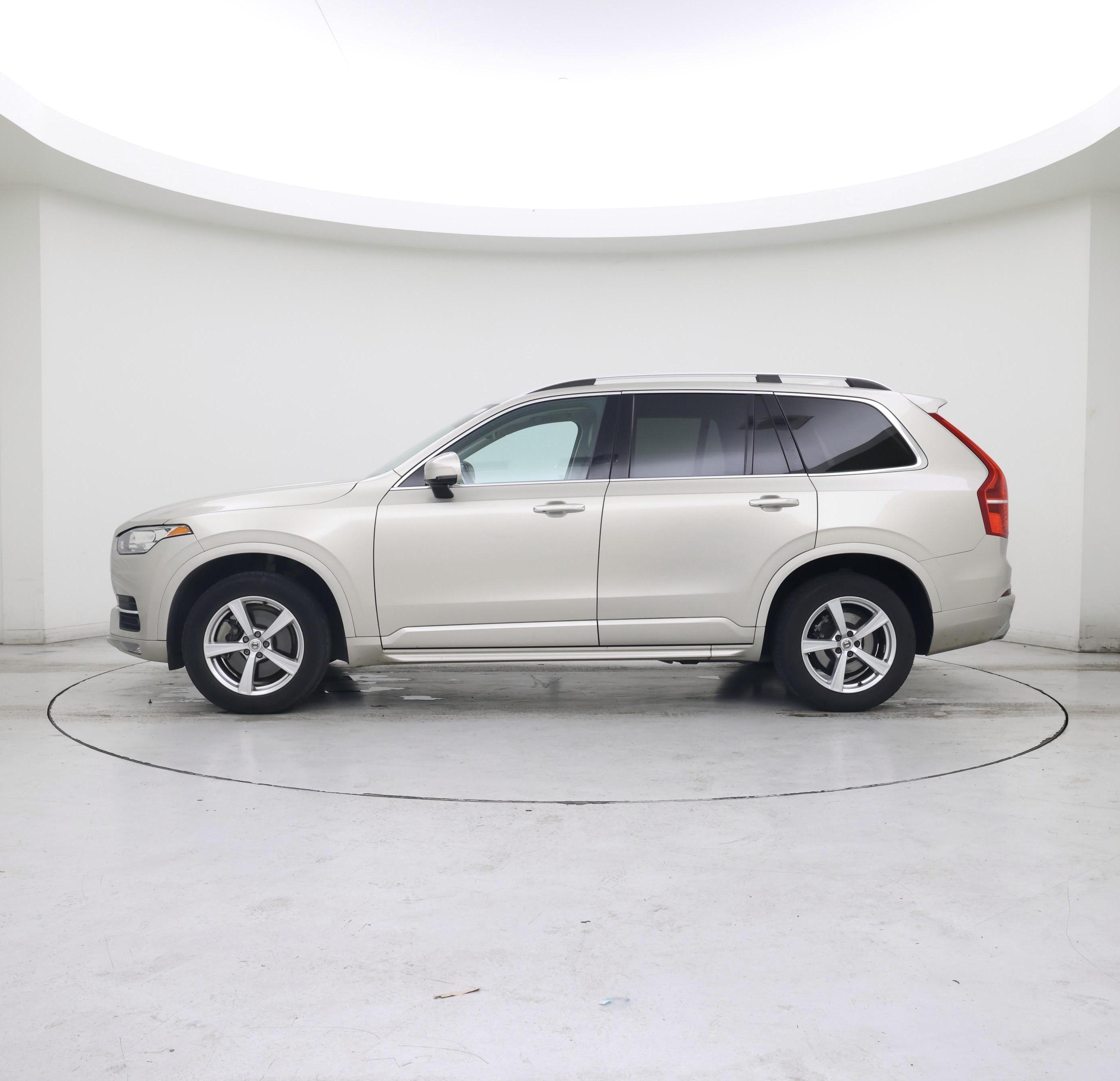 Thumbnail: 2016 Volvo XC90 - 3