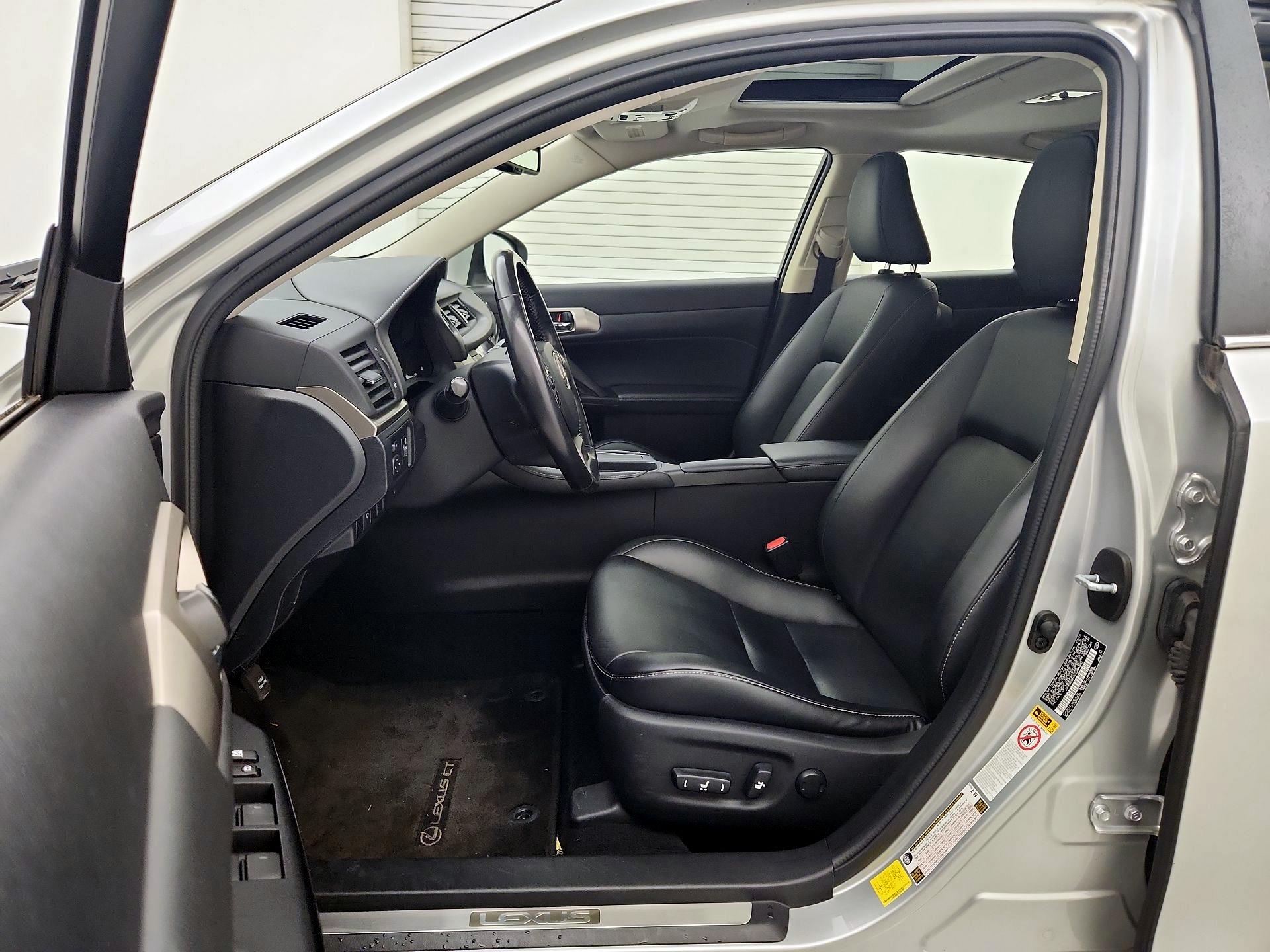Thumbnail: 2016 Lexus CT - 11