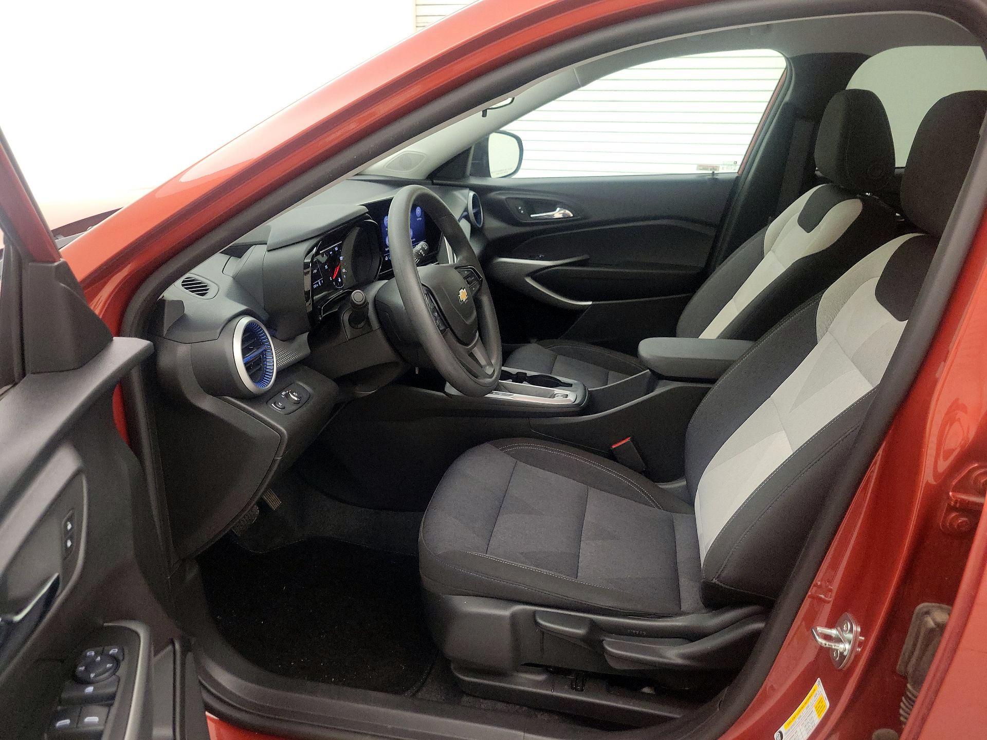 Thumbnail: 2024 Chevrolet Trax - 11