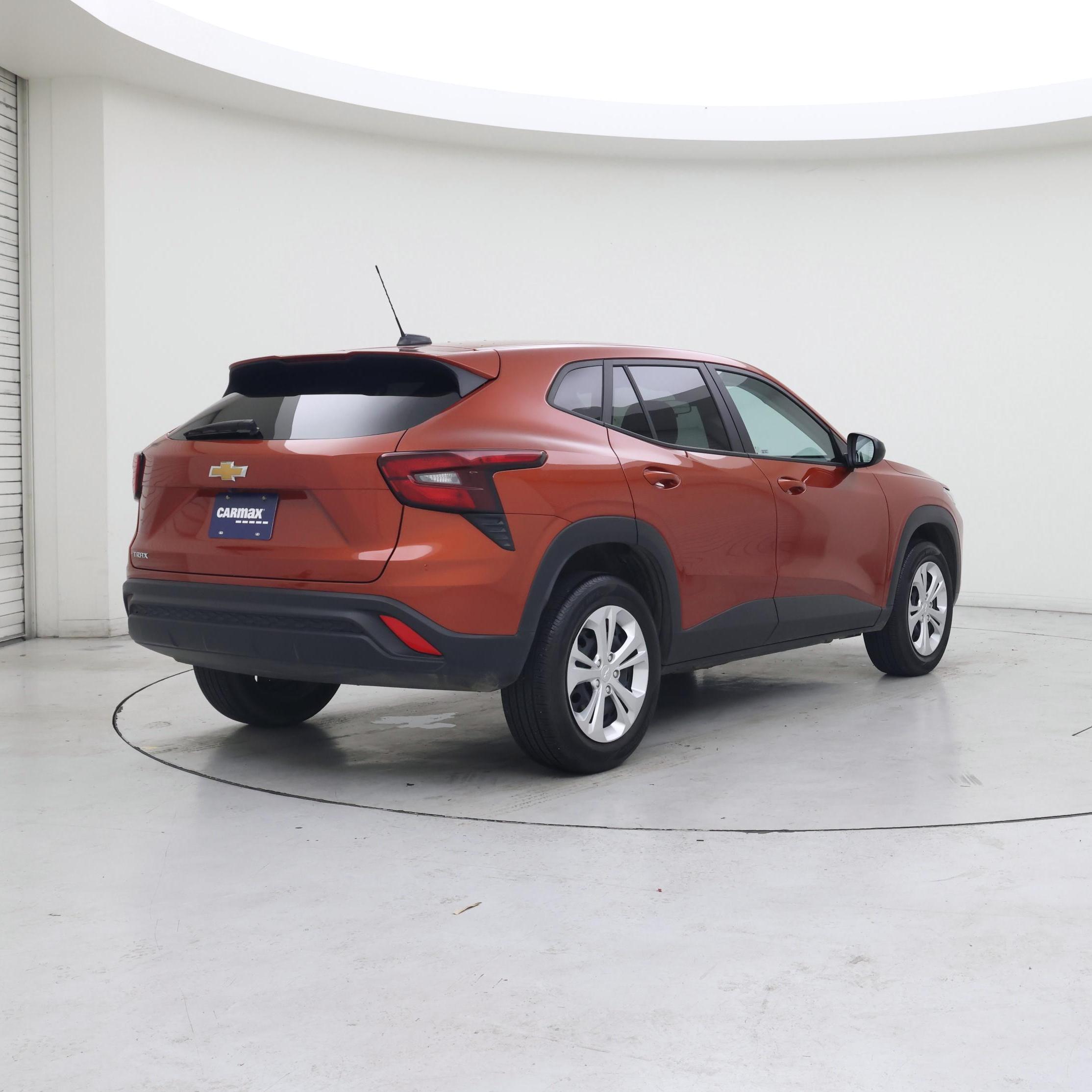 Thumbnail: 2024 Chevrolet Trax - 8