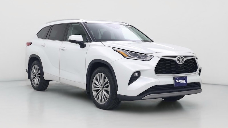 2022 Toyota Highlander Platinum Hero Image