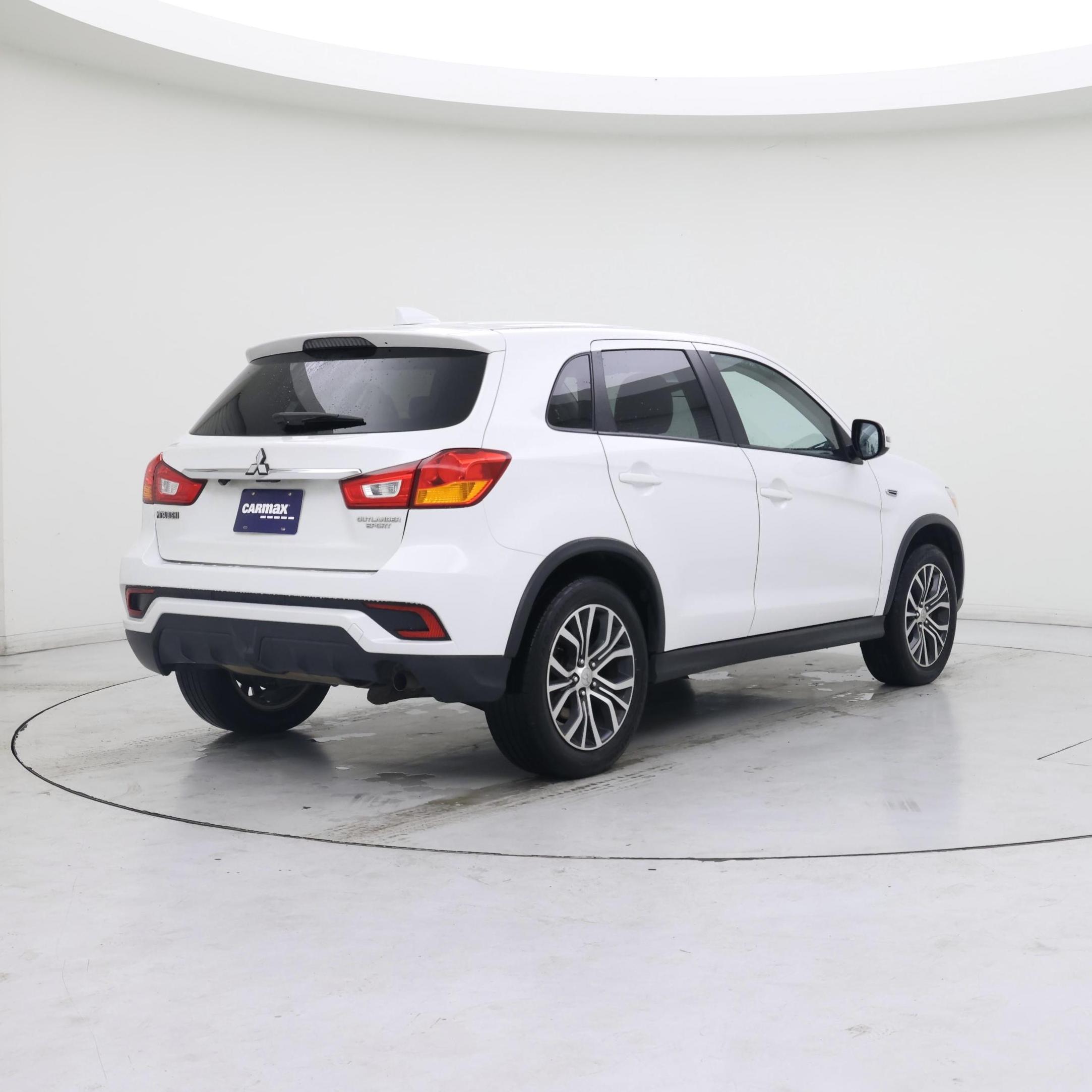 Thumbnail: 2018 Mitsubishi Outlander Sport - 8