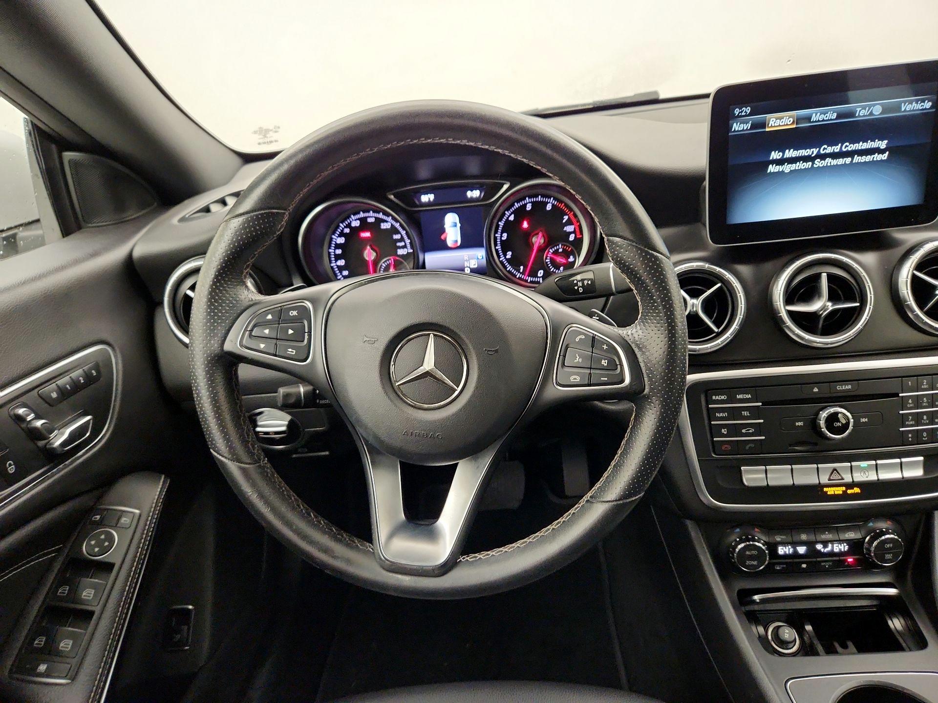 Thumbnail: 2018 Mercedes-Benz CLA - 10