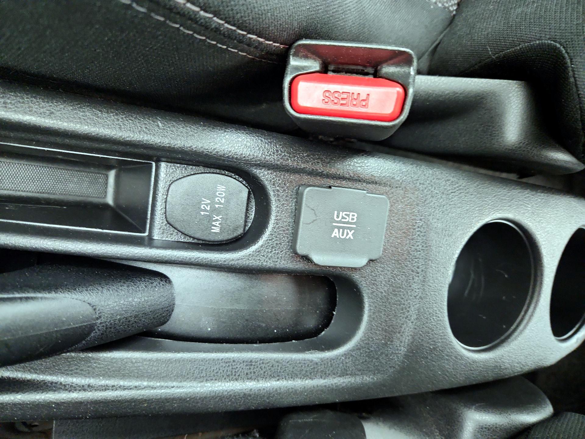 Thumbnail: 2015 Nissan Versa - 17