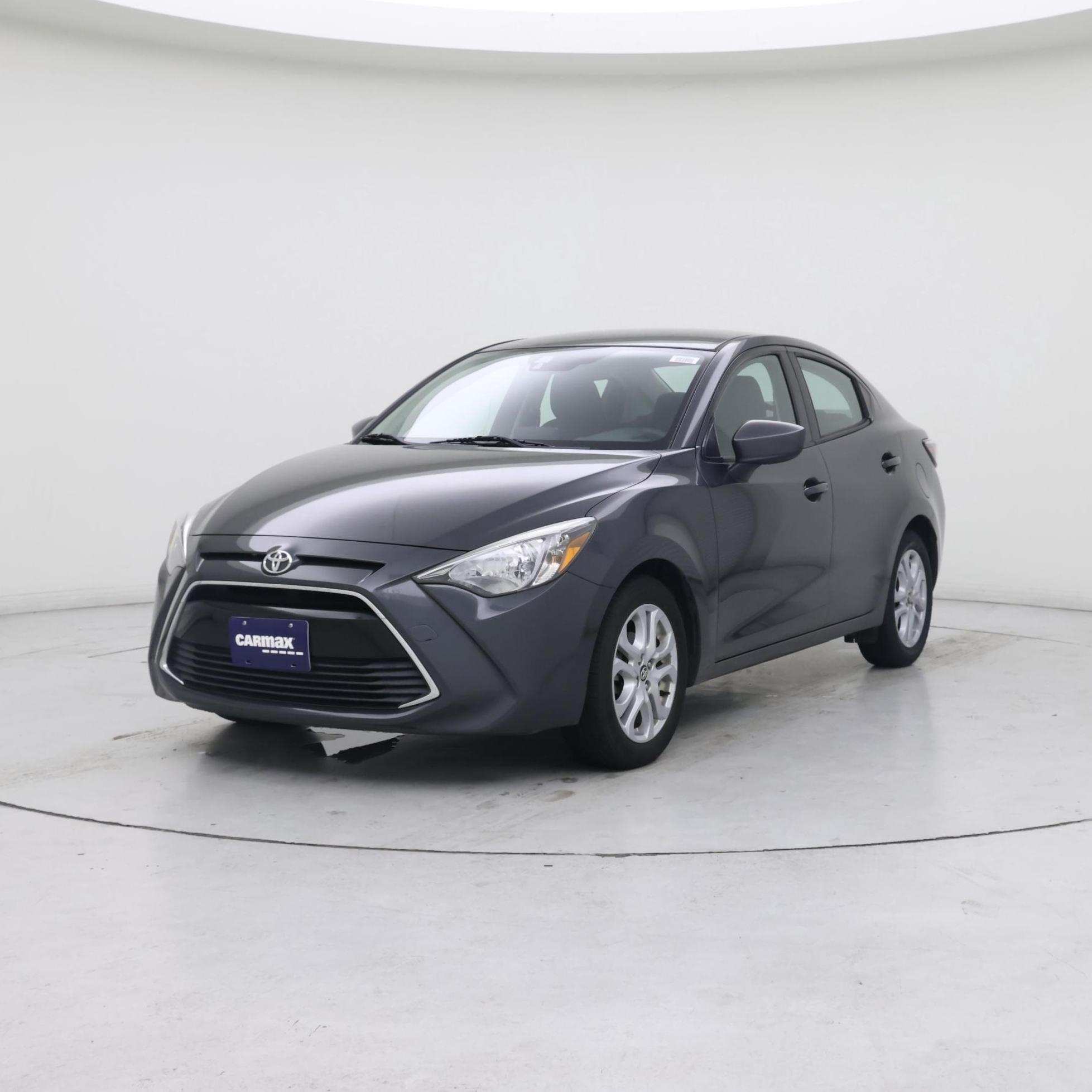 Thumbnail: 2017 Toyota Yaris iA - 4