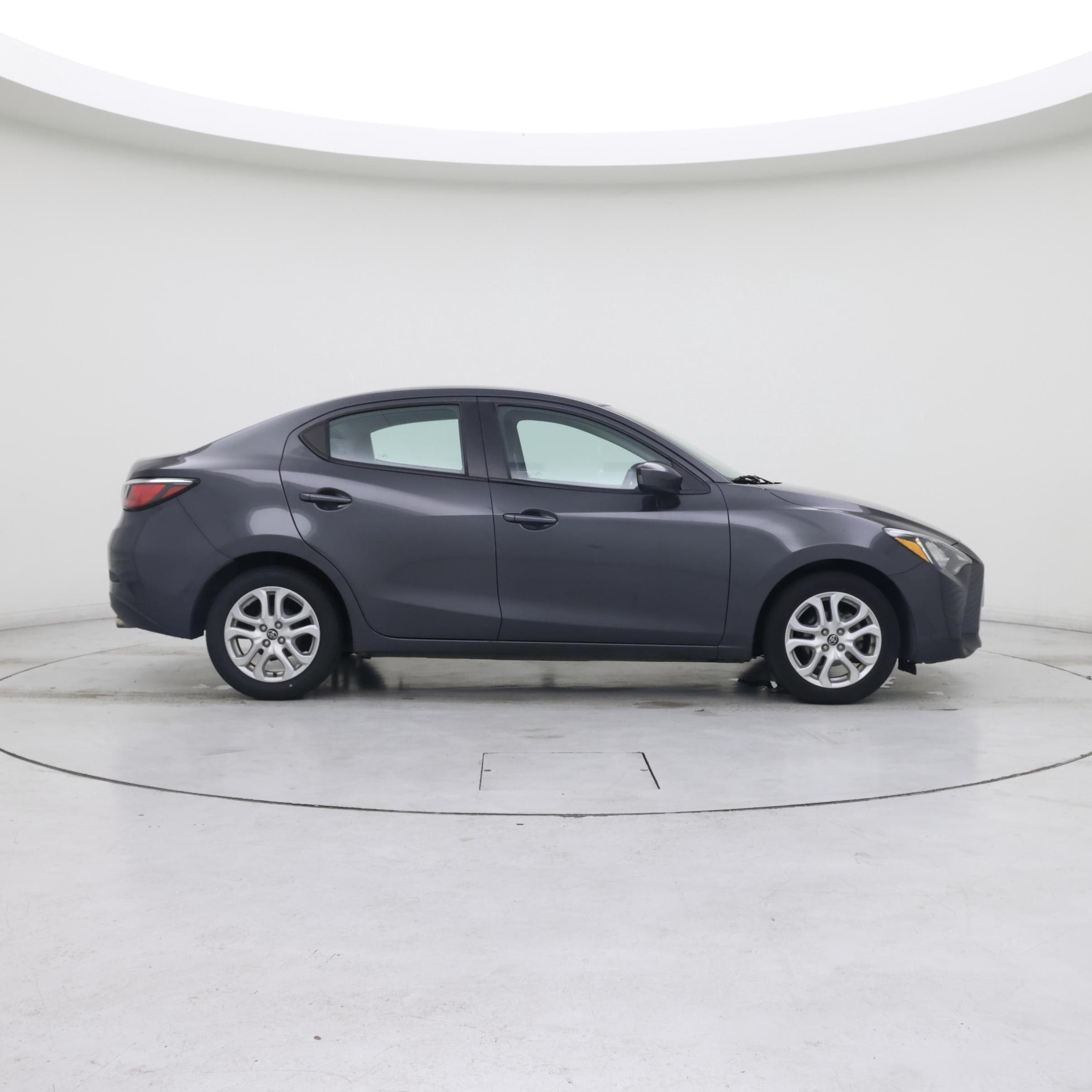 Thumbnail: 2017 Toyota Yaris iA - 7