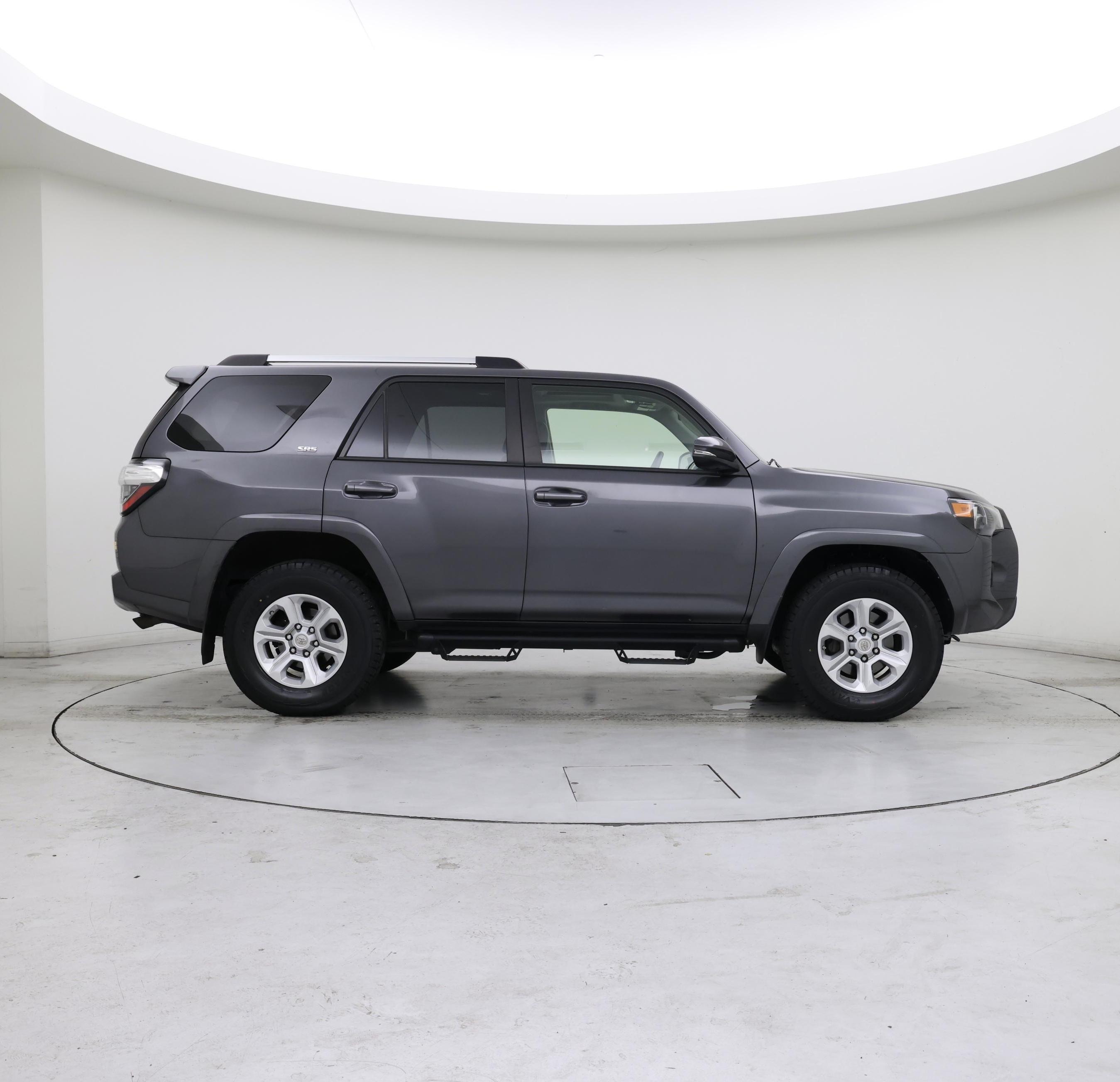 Thumbnail: 2021 Toyota 4Runner - 7