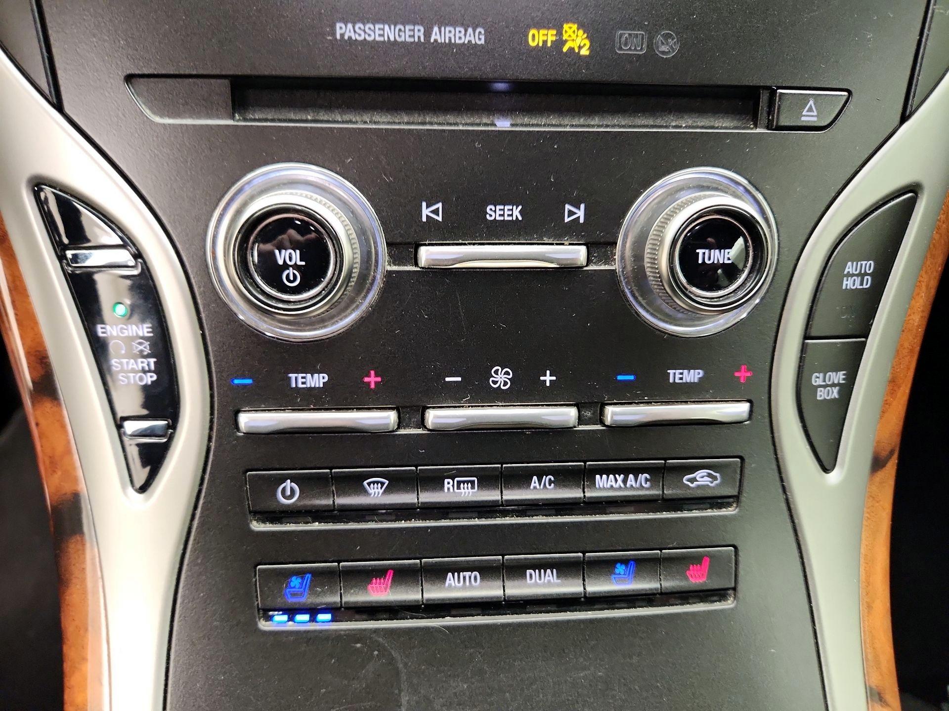 Thumbnail: 2019 Lincoln Nautilus - 17