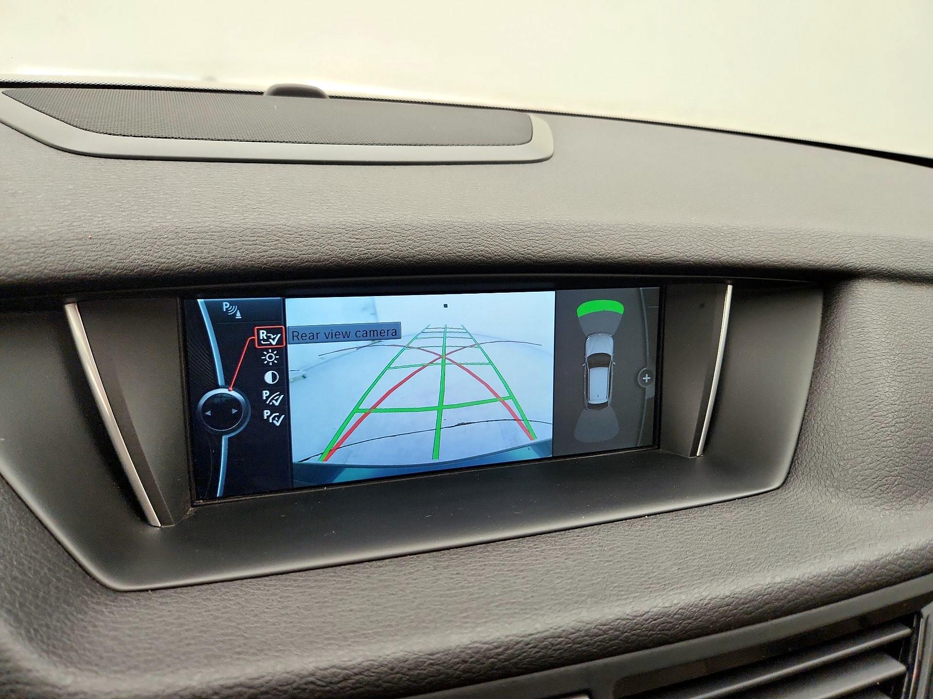 Thumbnail: 2014 BMW X1 - 15