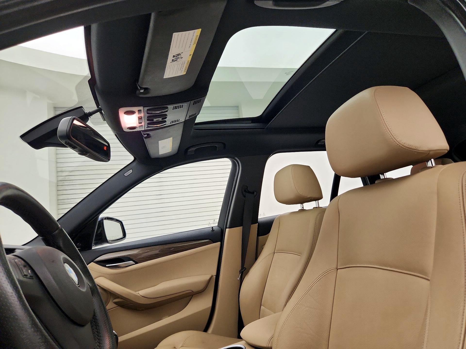 Thumbnail: 2014 BMW X1 - 20