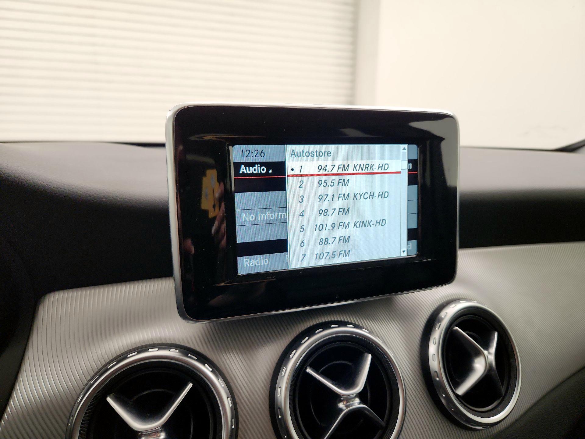 Thumbnail: 2015 Mercedes-Benz GLA - 14