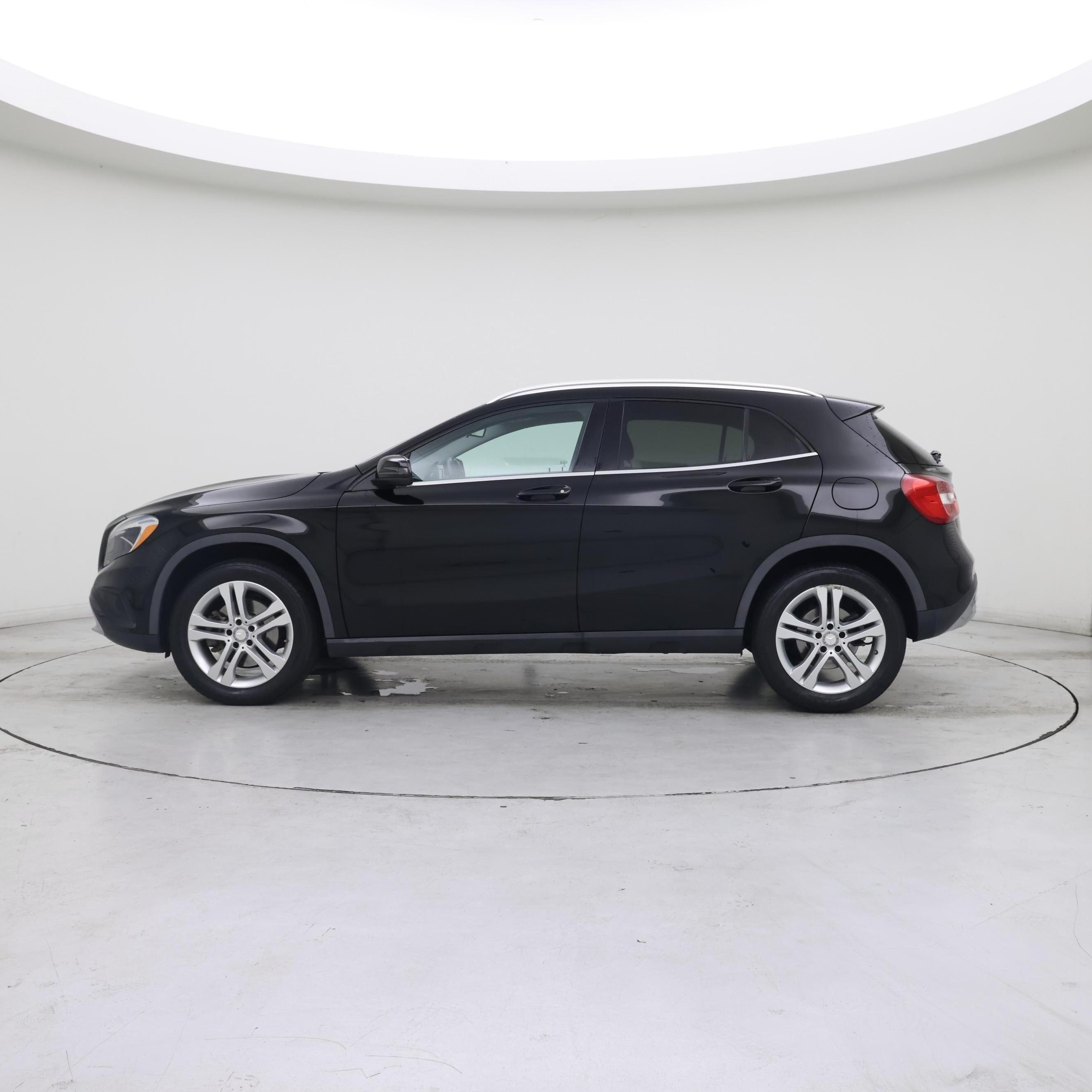 Thumbnail: 2015 Mercedes-Benz GLA - 3