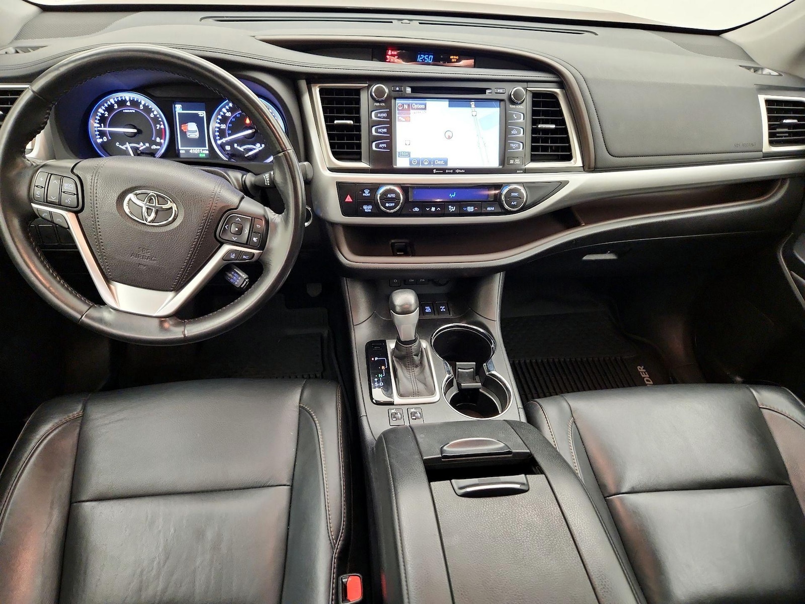 Image 10 of 2018 Toyota Highlander XLE