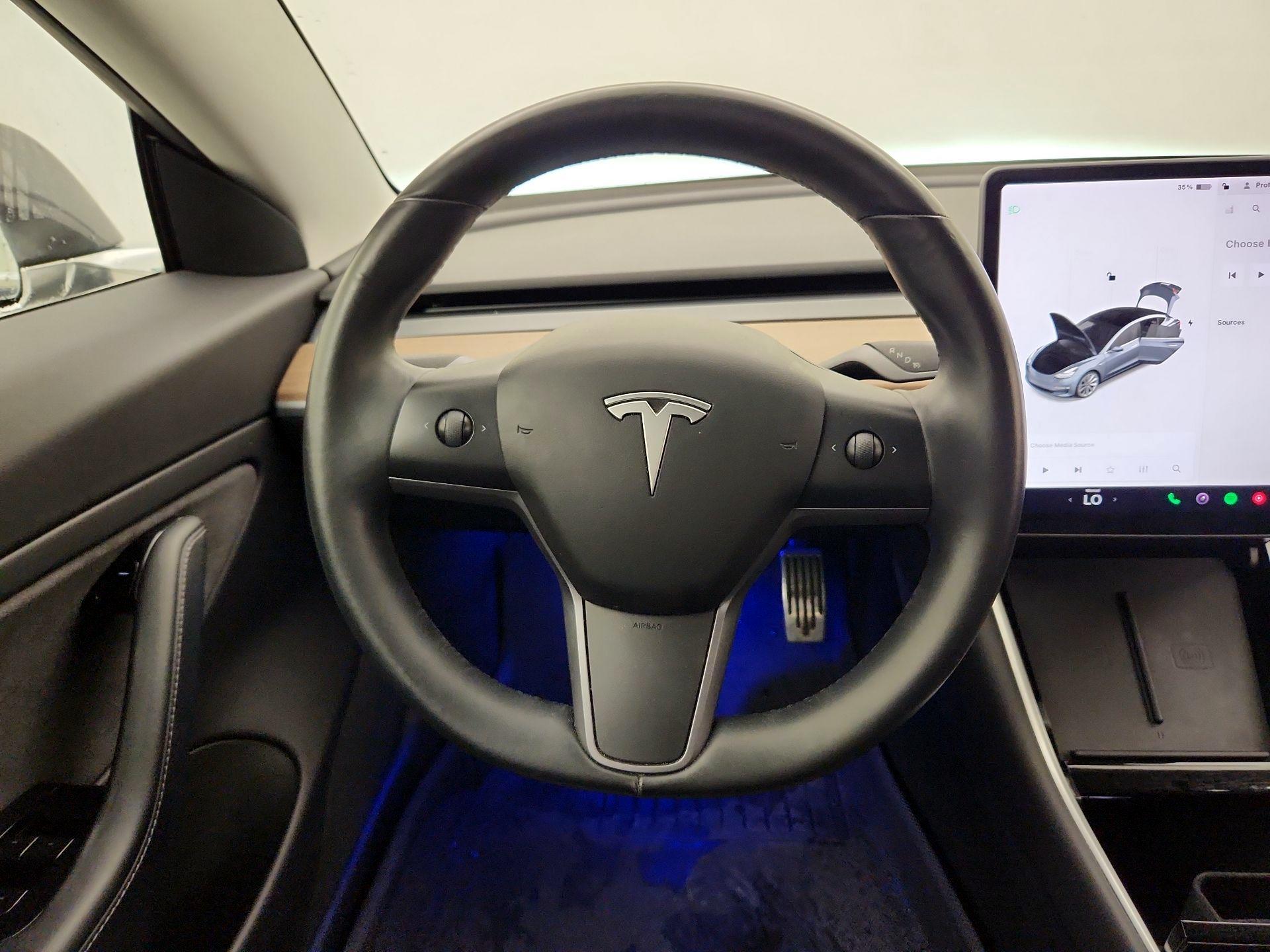 Thumbnail: 2018 Tesla Model 3 - 10