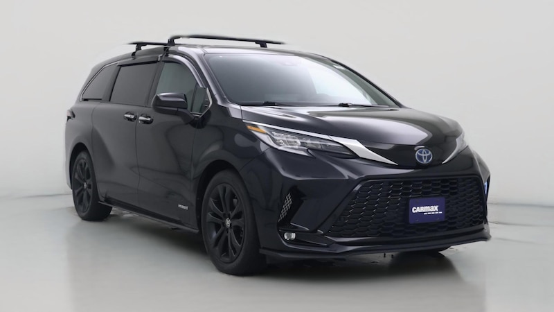 2021 Toyota Sienna XSE Hero Image