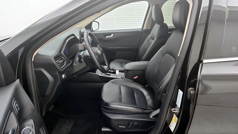 2020 Ford Escape Titanium 11