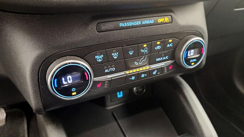 2020 Ford Escape Titanium 17