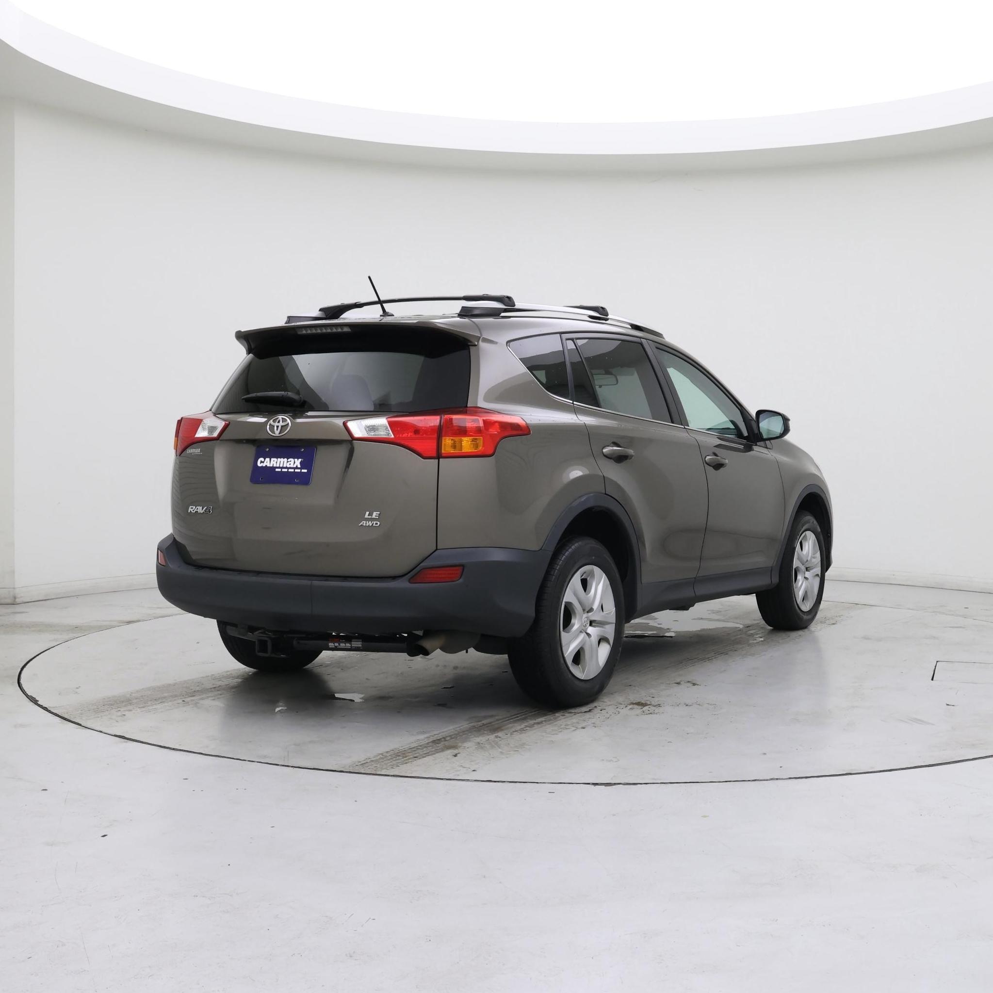 Thumbnail: 2015 Toyota RAV4 - 8