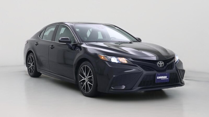 2022 Toyota Camry SE Hero Image