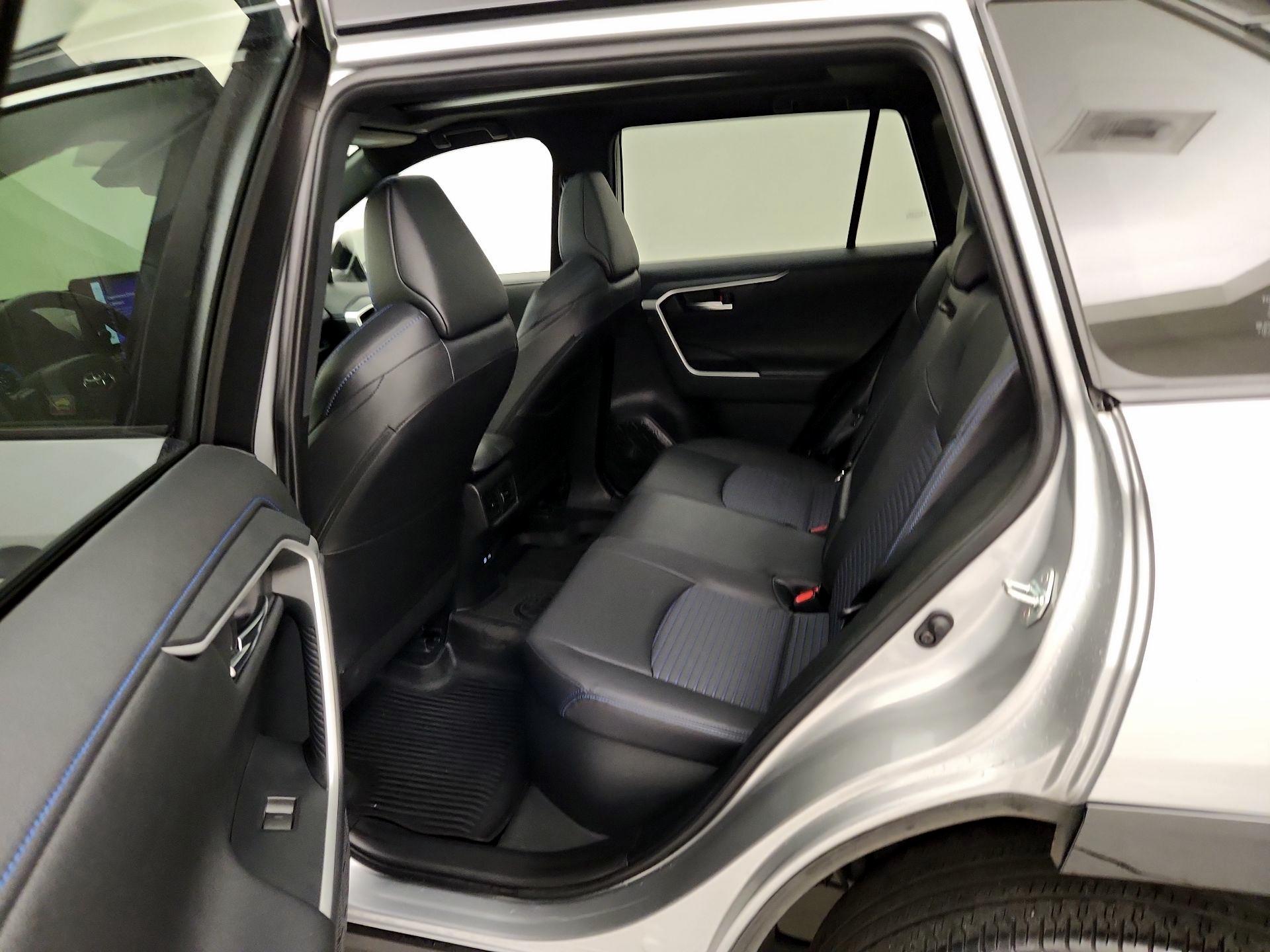 Thumbnail: 2023 Toyota RAV4 - 20