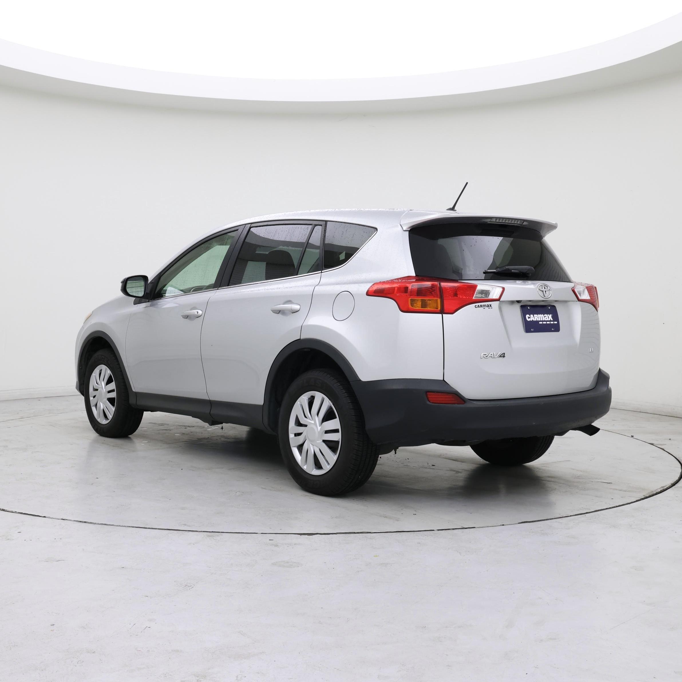 Thumbnail: 2015 Toyota RAV4 - 2