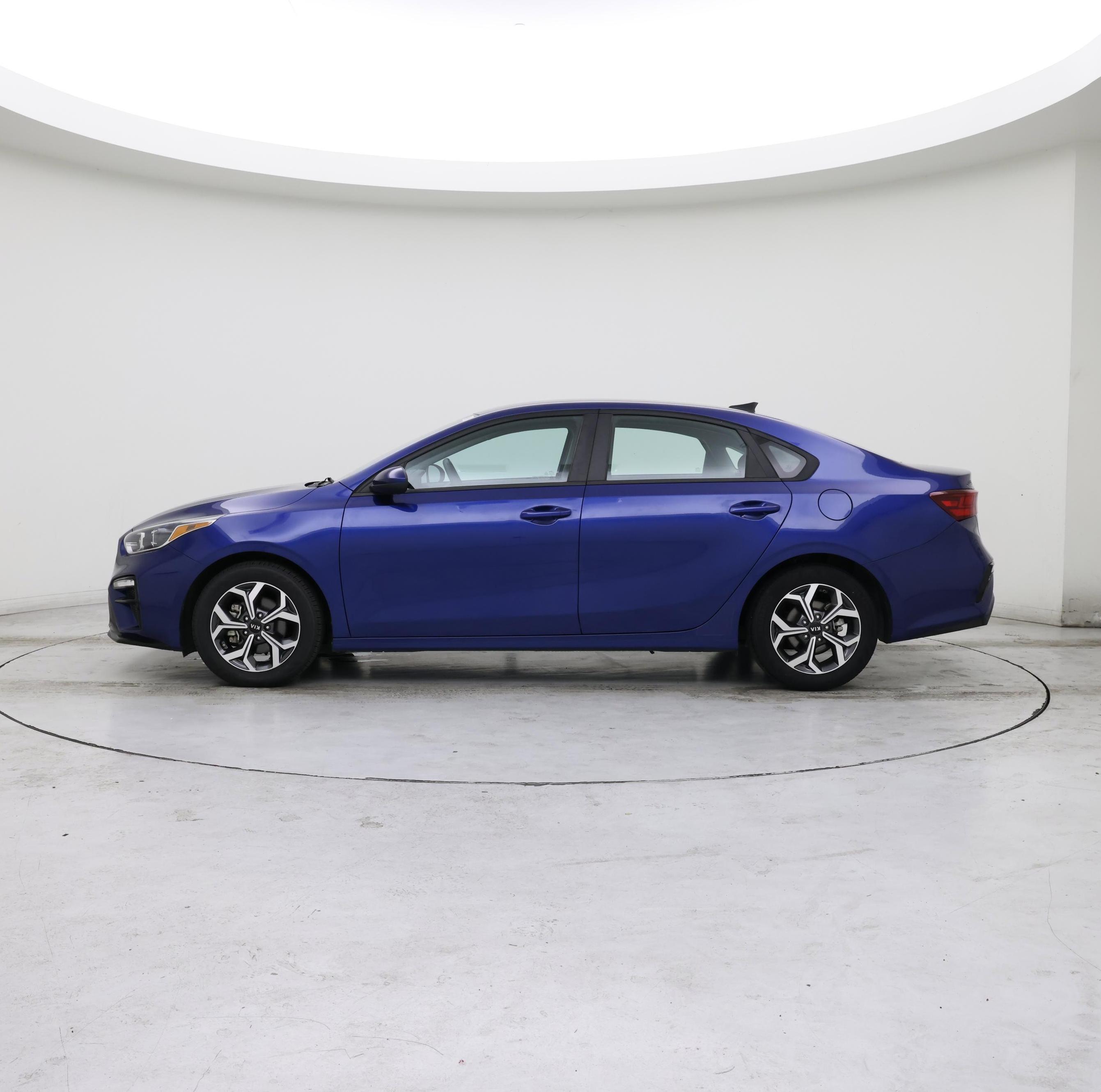 Thumbnail: 2021 Kia Forte - 3