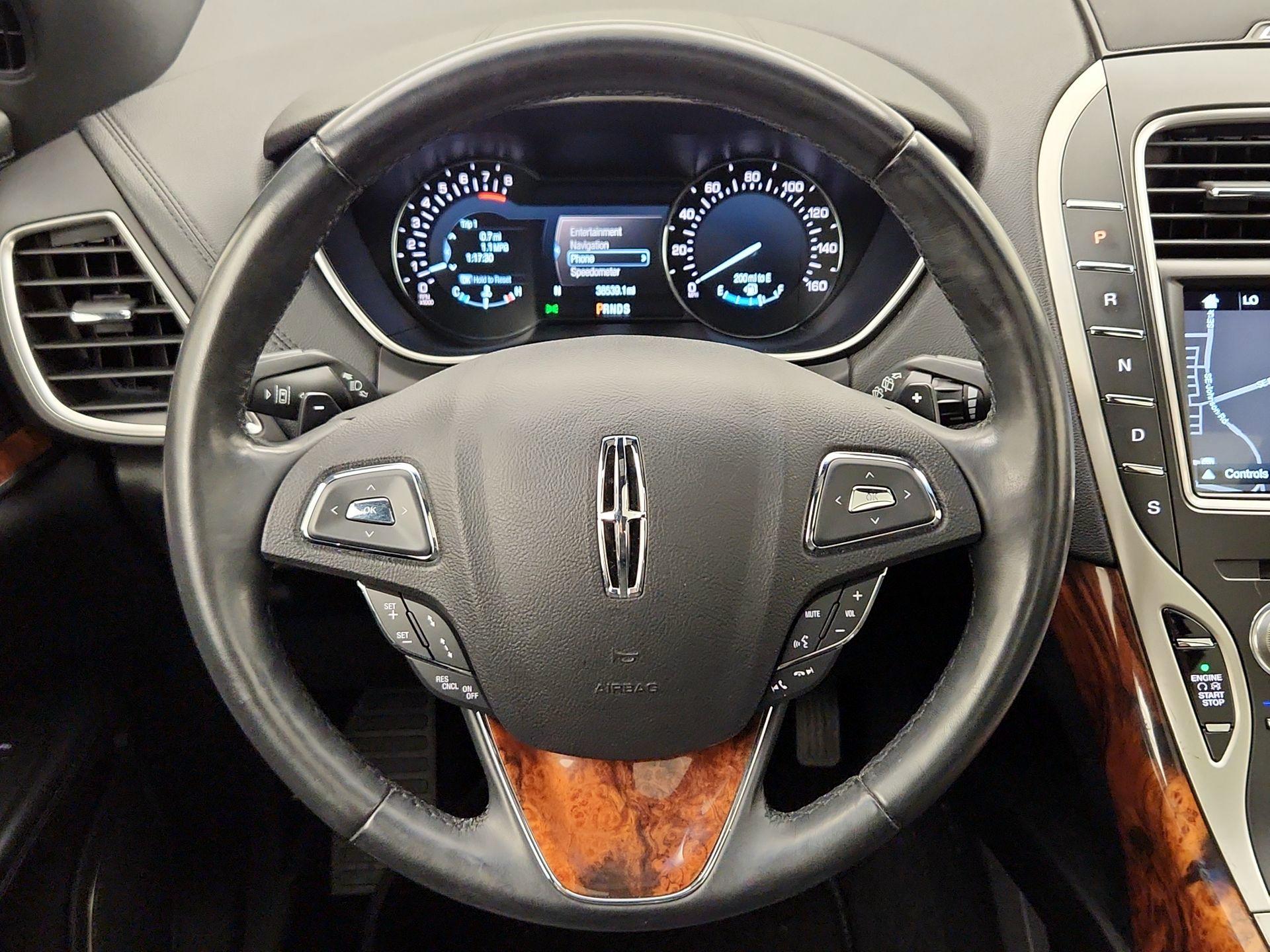 Thumbnail: 2017 Lincoln MKX - 10