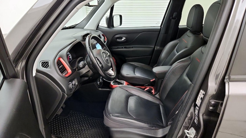 2018 Jeep Renegade Trailhawk 11