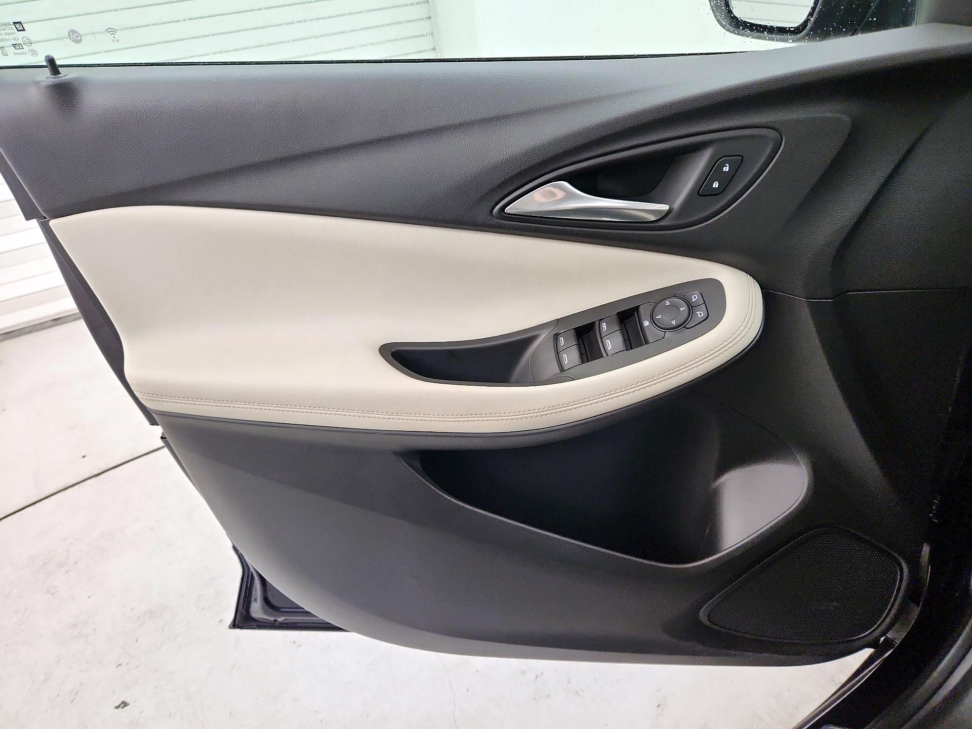 Thumbnail: 2020 Buick Encore GX - 12