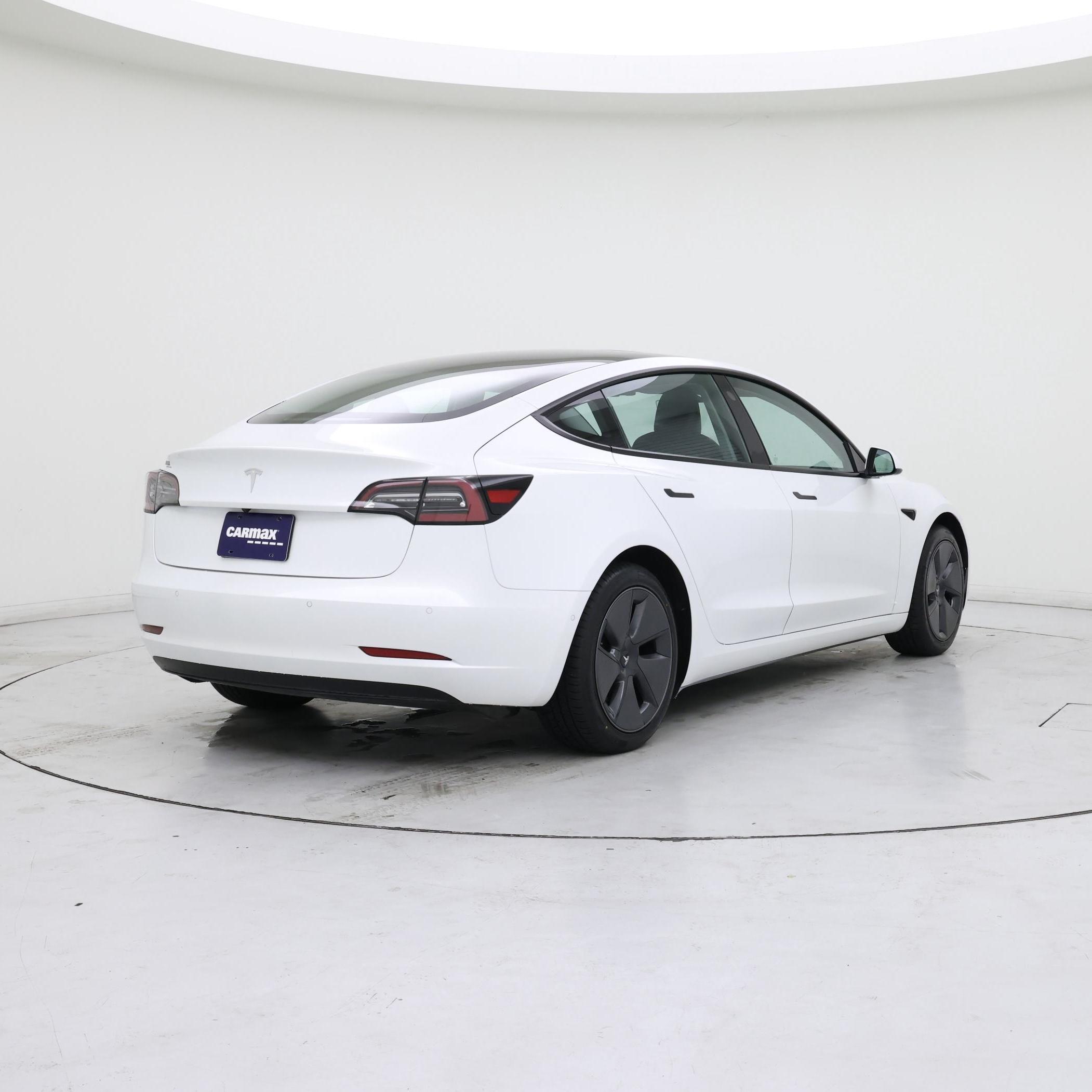 Thumbnail: 2021 Tesla Model 3 - 8