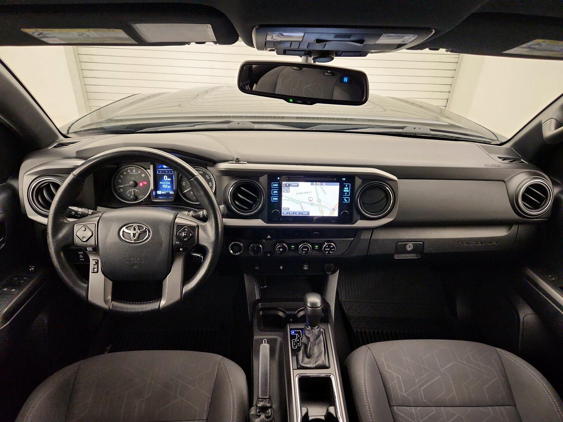 Thumbnail: 2016 Toyota Tacoma - 9