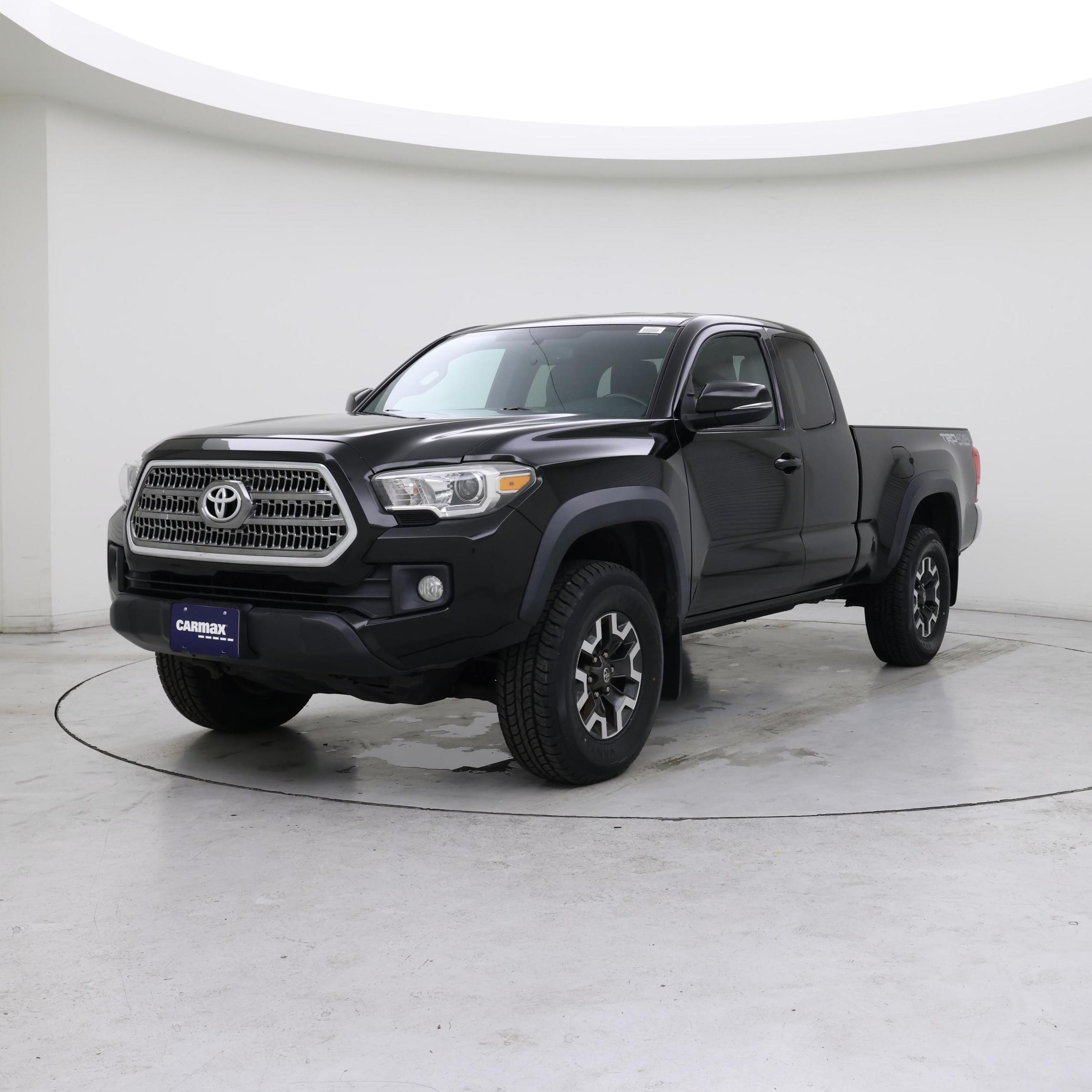 Thumbnail: 2016 Toyota Tacoma - 4