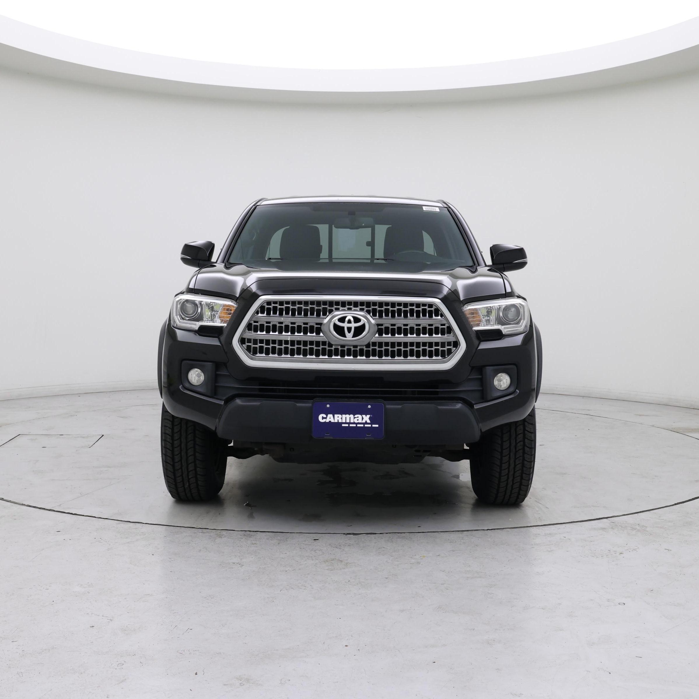 Thumbnail: 2016 Toyota Tacoma - 5