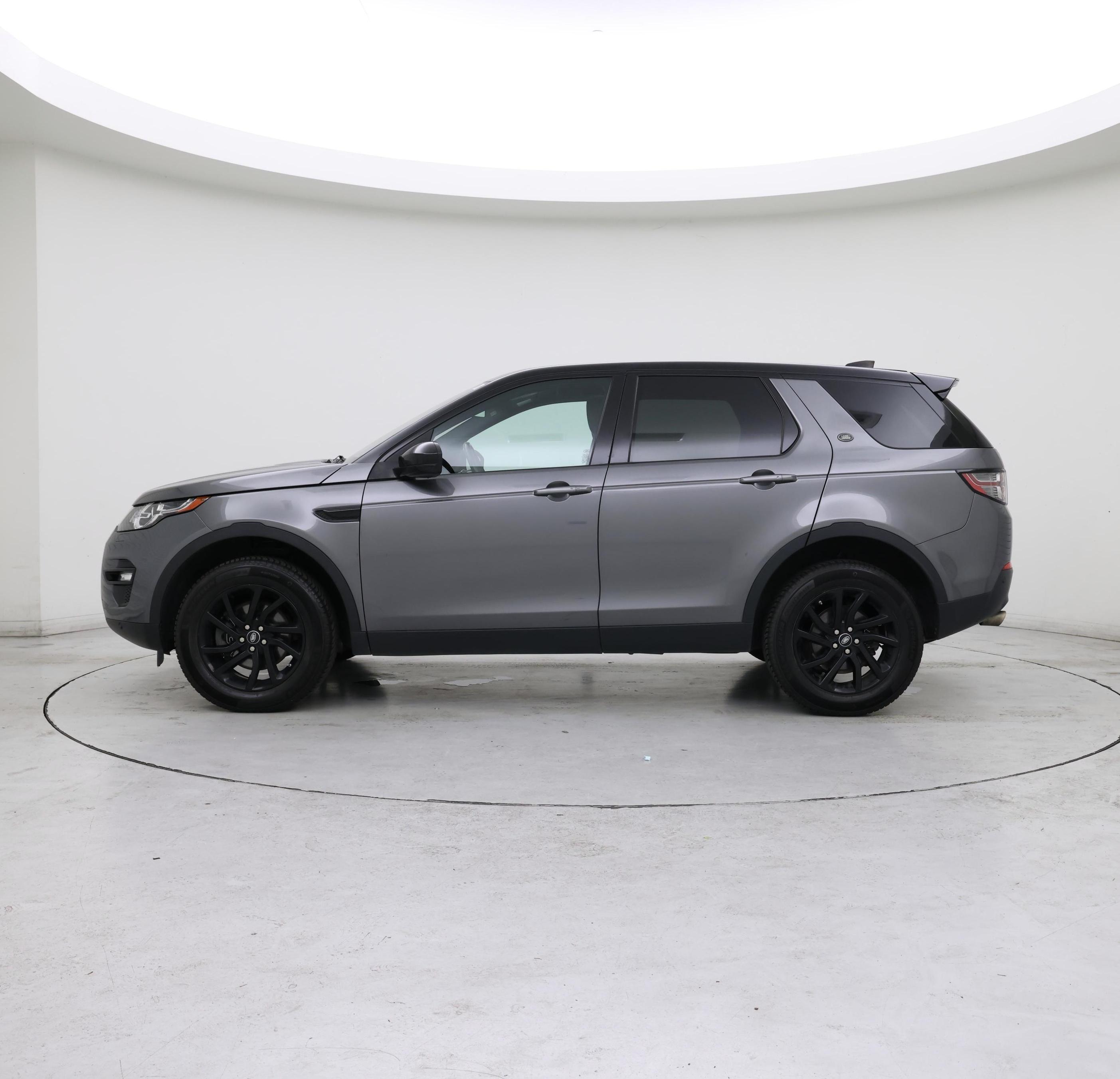 Thumbnail: 2019 Land Rover Discovery Sport - 3