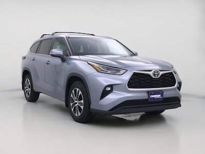 Blue 2024 Toyota Highlander XLE