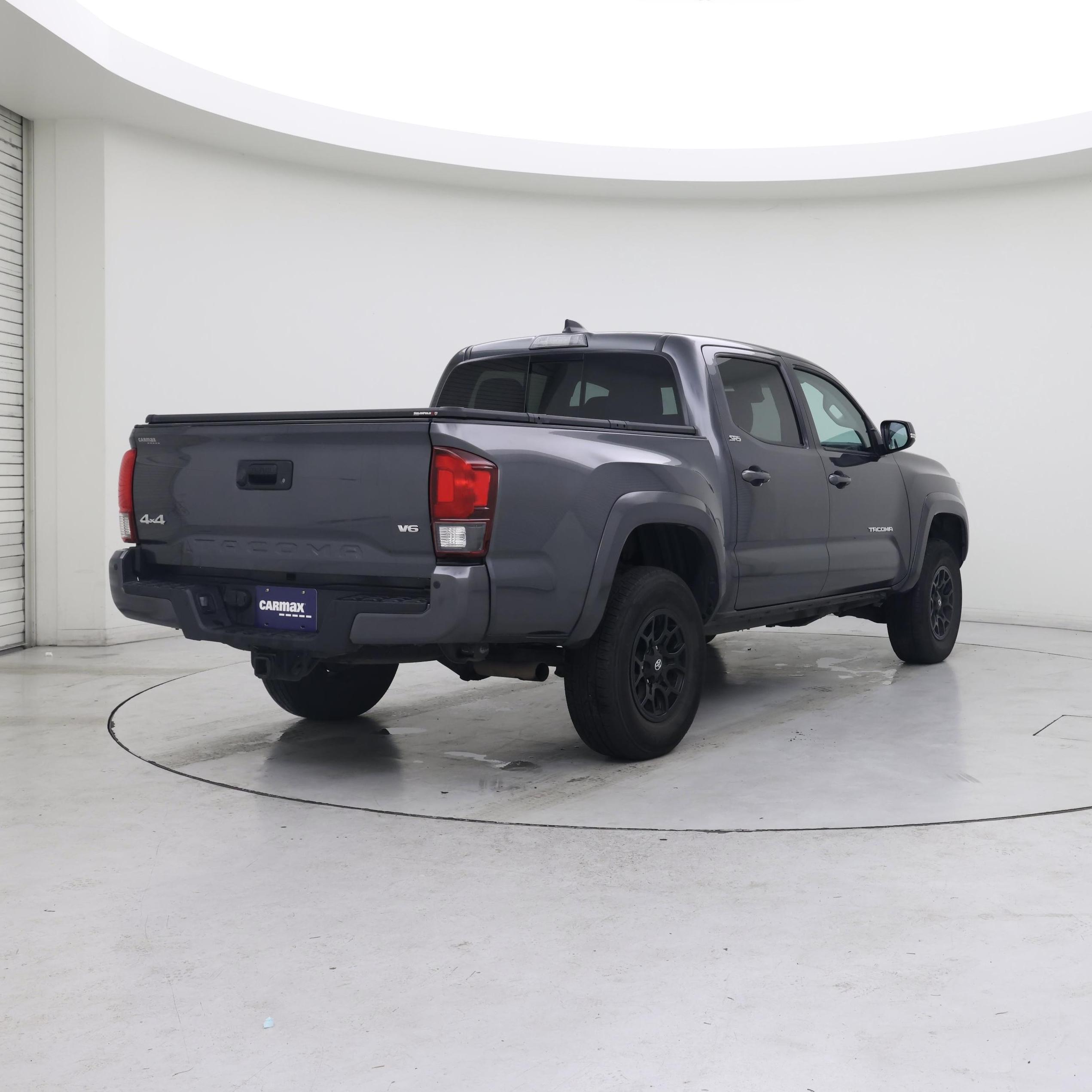 Thumbnail: 2022 Toyota Tacoma - 8
