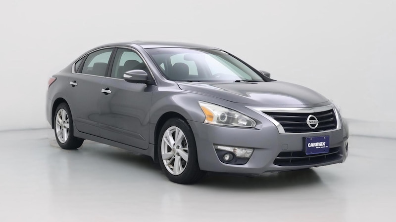 2014 Nissan Altima SV Hero Image