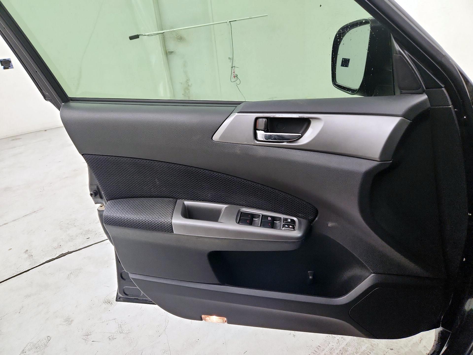 Thumbnail: 2013 Subaru Forester - 12