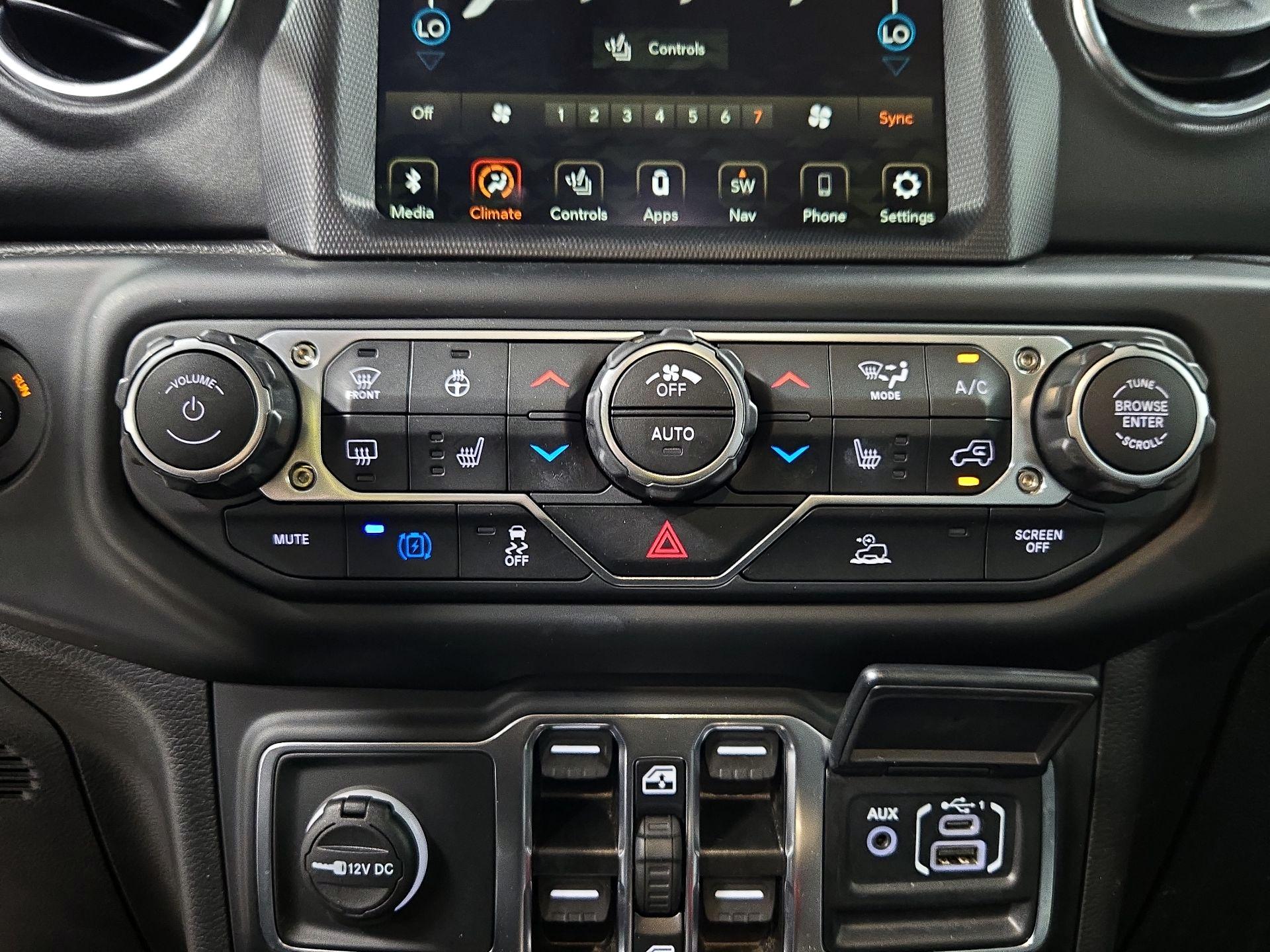 Thumbnail: 2023 Jeep Wrangler - 17