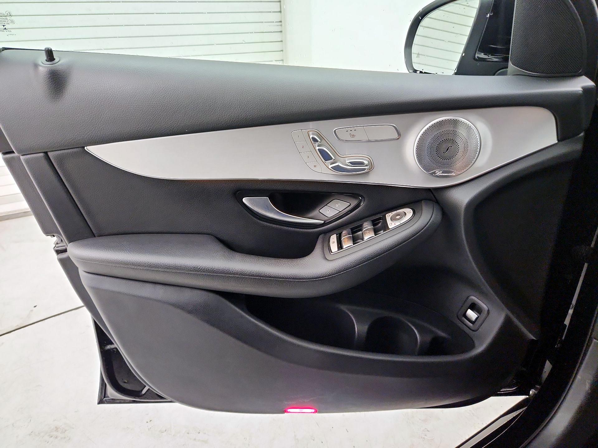 Thumbnail: 2019 Mercedes-Benz GLC - 12