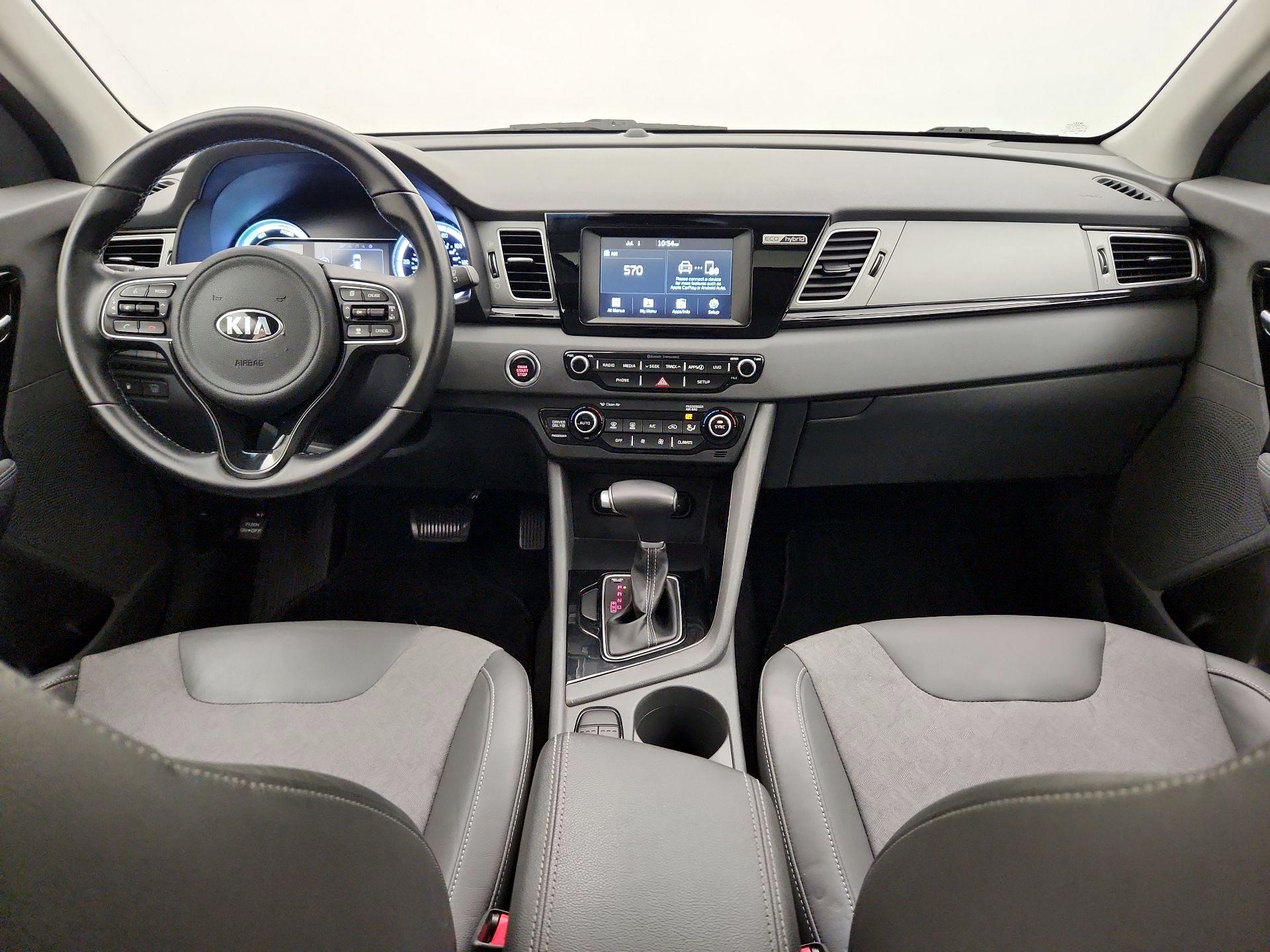 Thumbnail: 2017 Kia Niro - 9